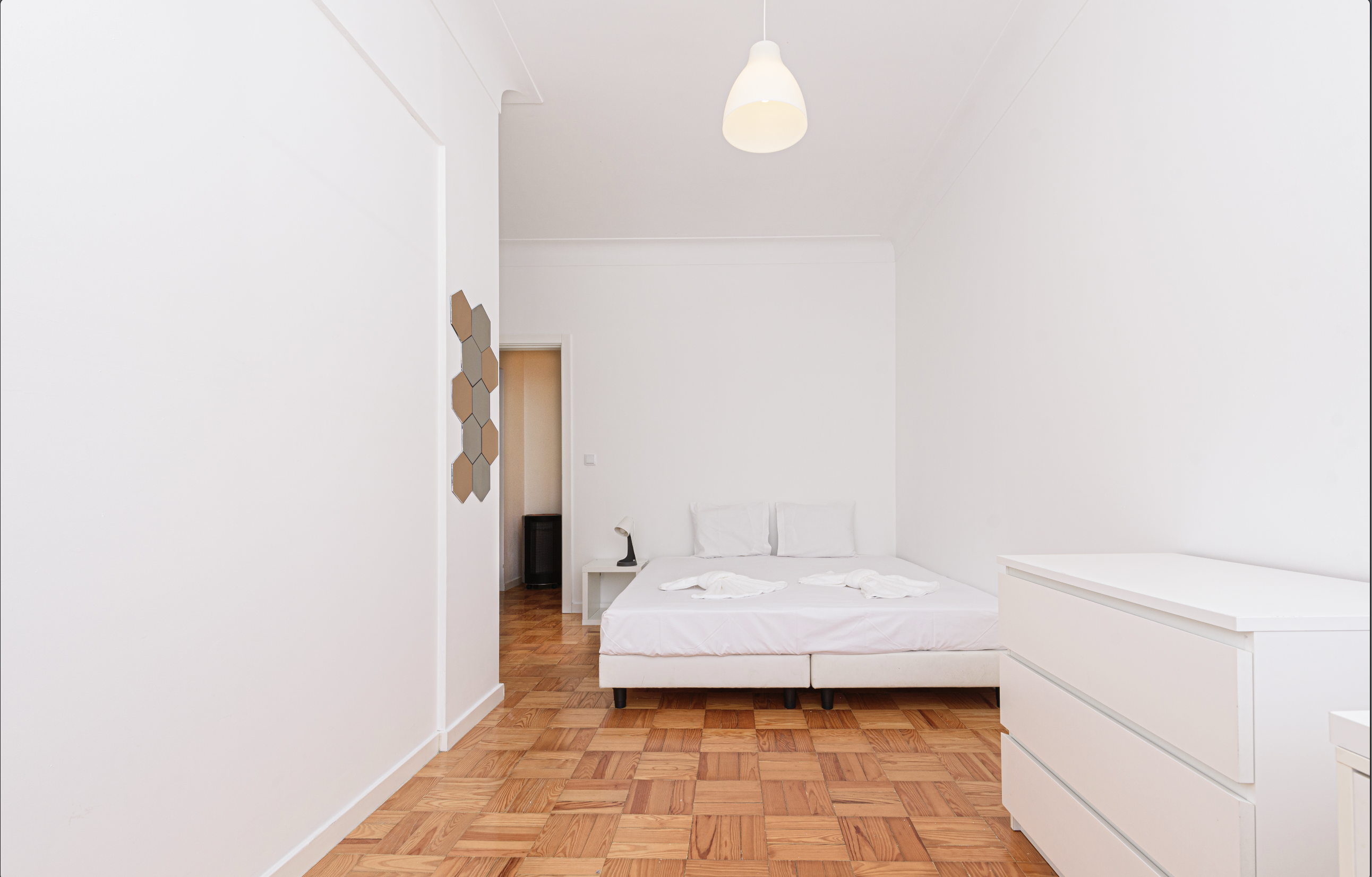 Room 2432 em Jardim Zoologico, lisboa – foto 2 de 20