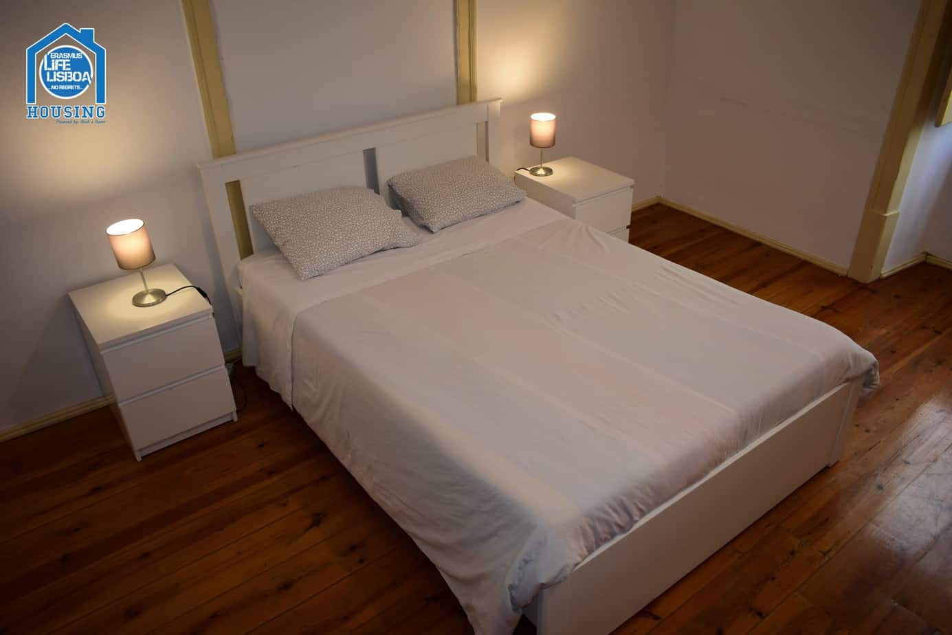 Comfortable Room 4 with Natural Light in Bairro Alto, lisboa – photo 2 of 14