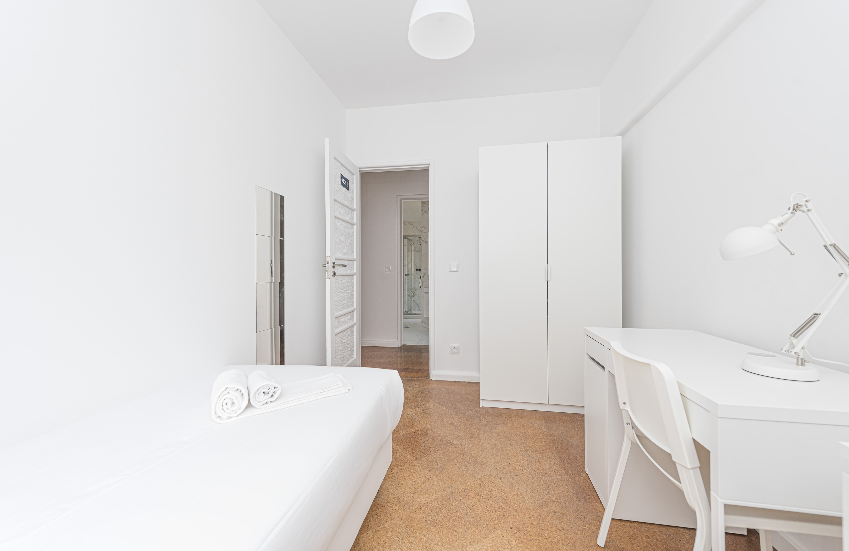 Room 9 in House IST 105 em Alameda, lisboa – foto 3 de 22