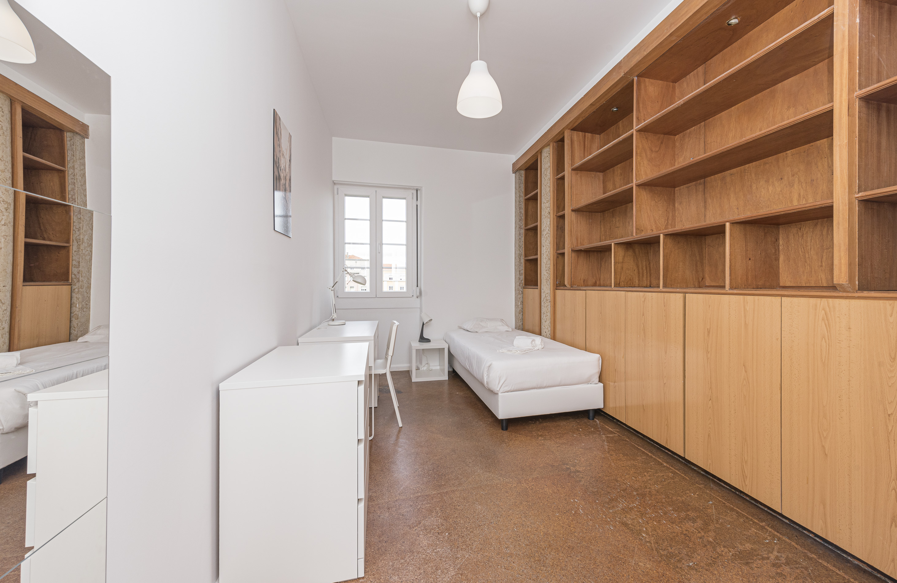 Room 4 in House IST 105 em lisboa – foto 1 de 3
