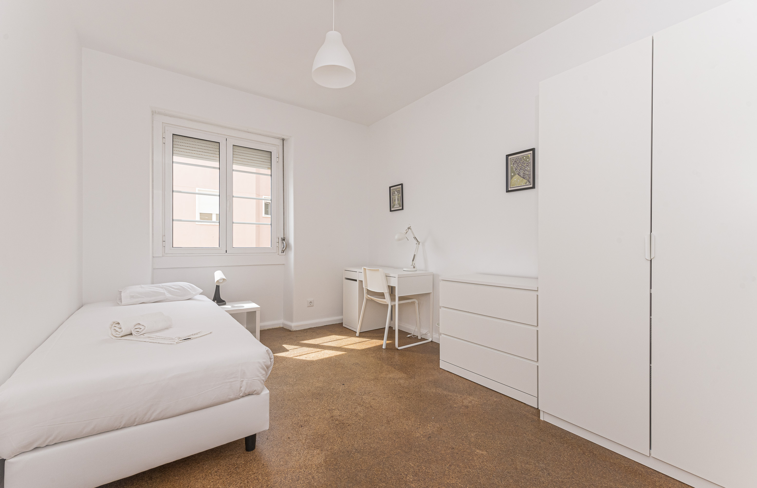 Room 8 in House IST 105 em lisboa – foto 1 de 3