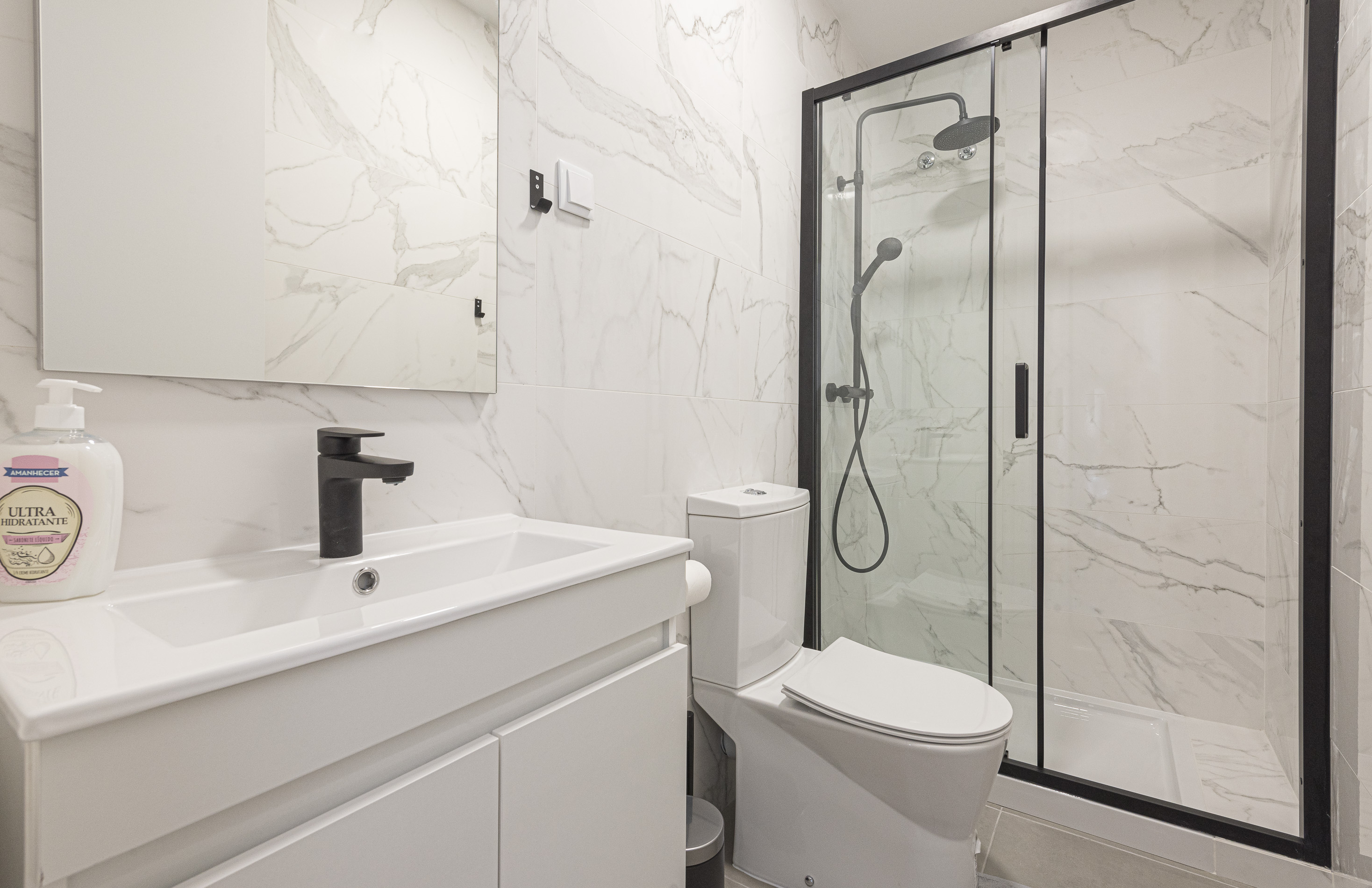 Room 10 (Studio) in House IST 105 em Alameda, lisboa – foto 2 de 24