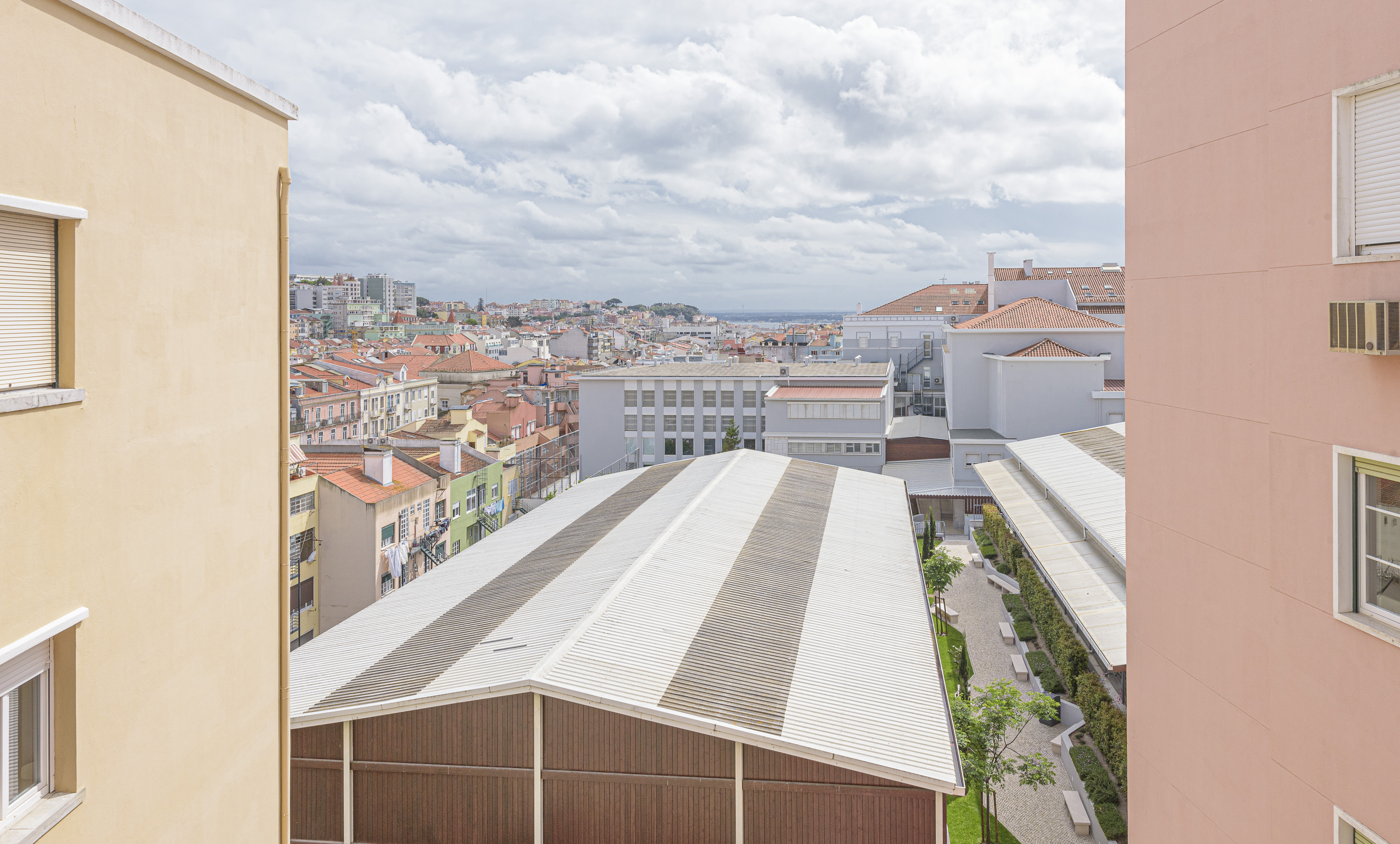 Room 6 (Studio) in House IST 105 em Alameda, lisboa – foto 4 de 24