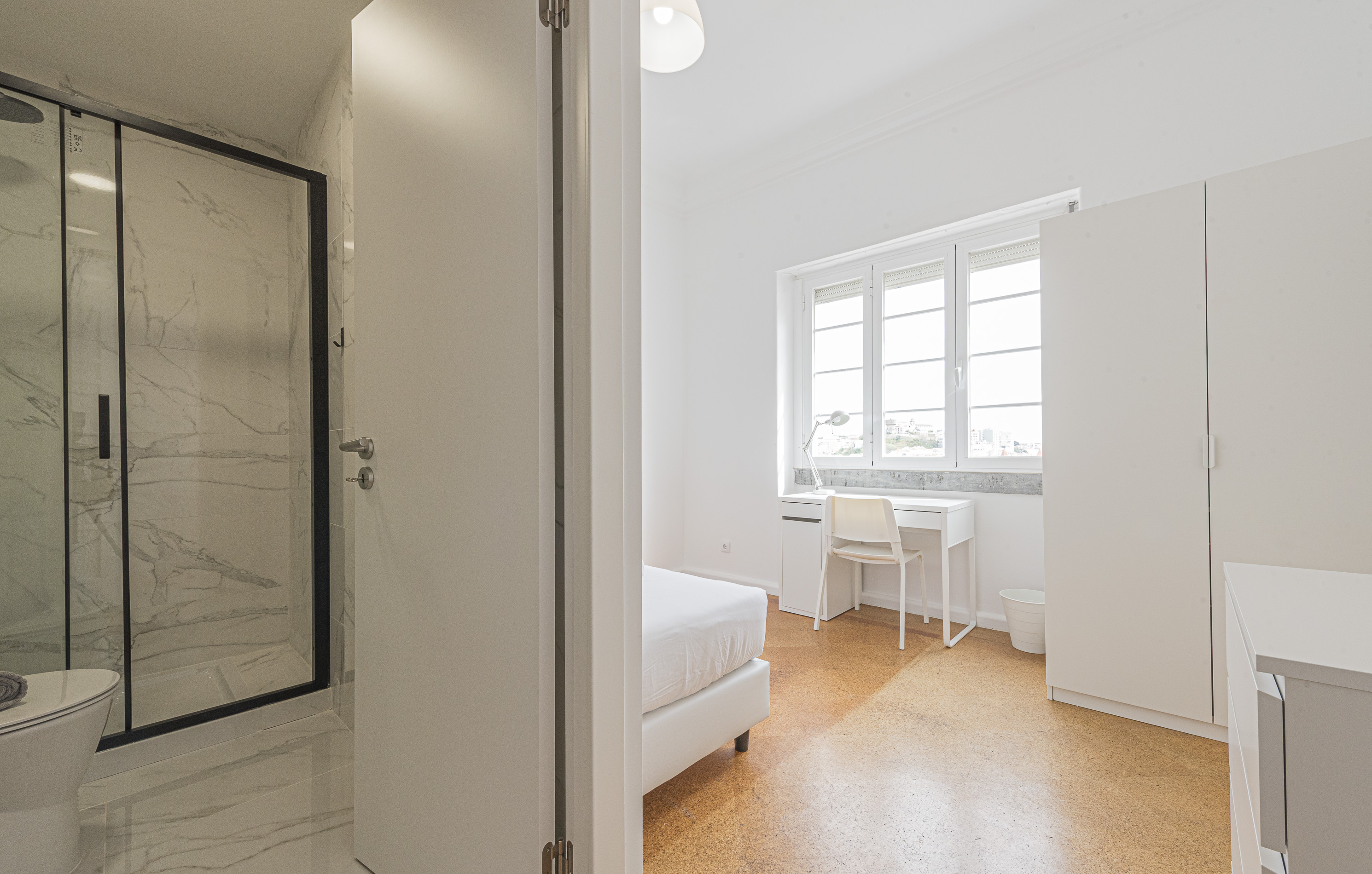 Room 11 (Studio) in House IST 105 em Alameda, lisboa – foto 2 de 23
