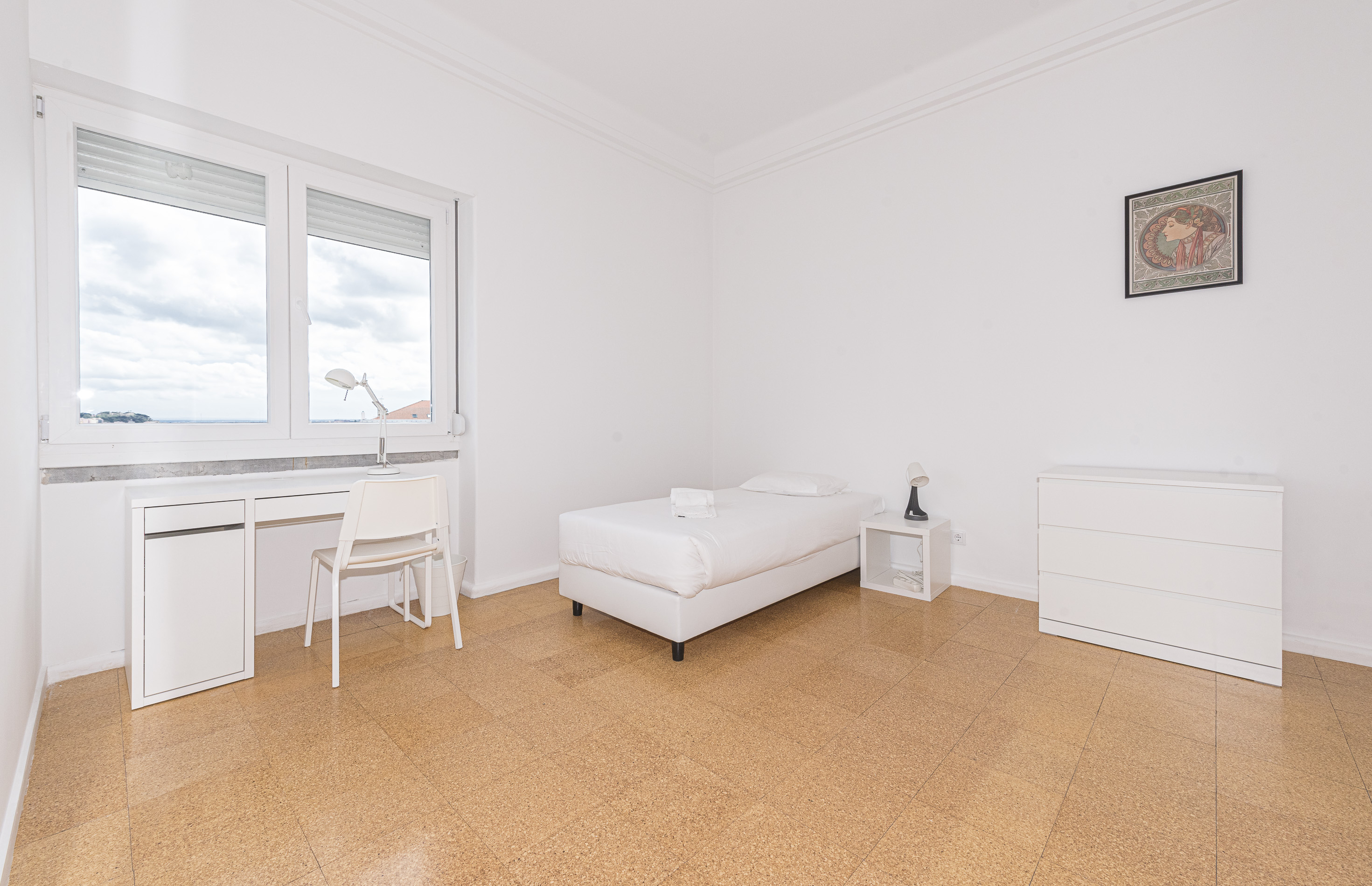 Room 10 (Studio) in House IST 105 em Alameda, lisboa – foto 3 de 24