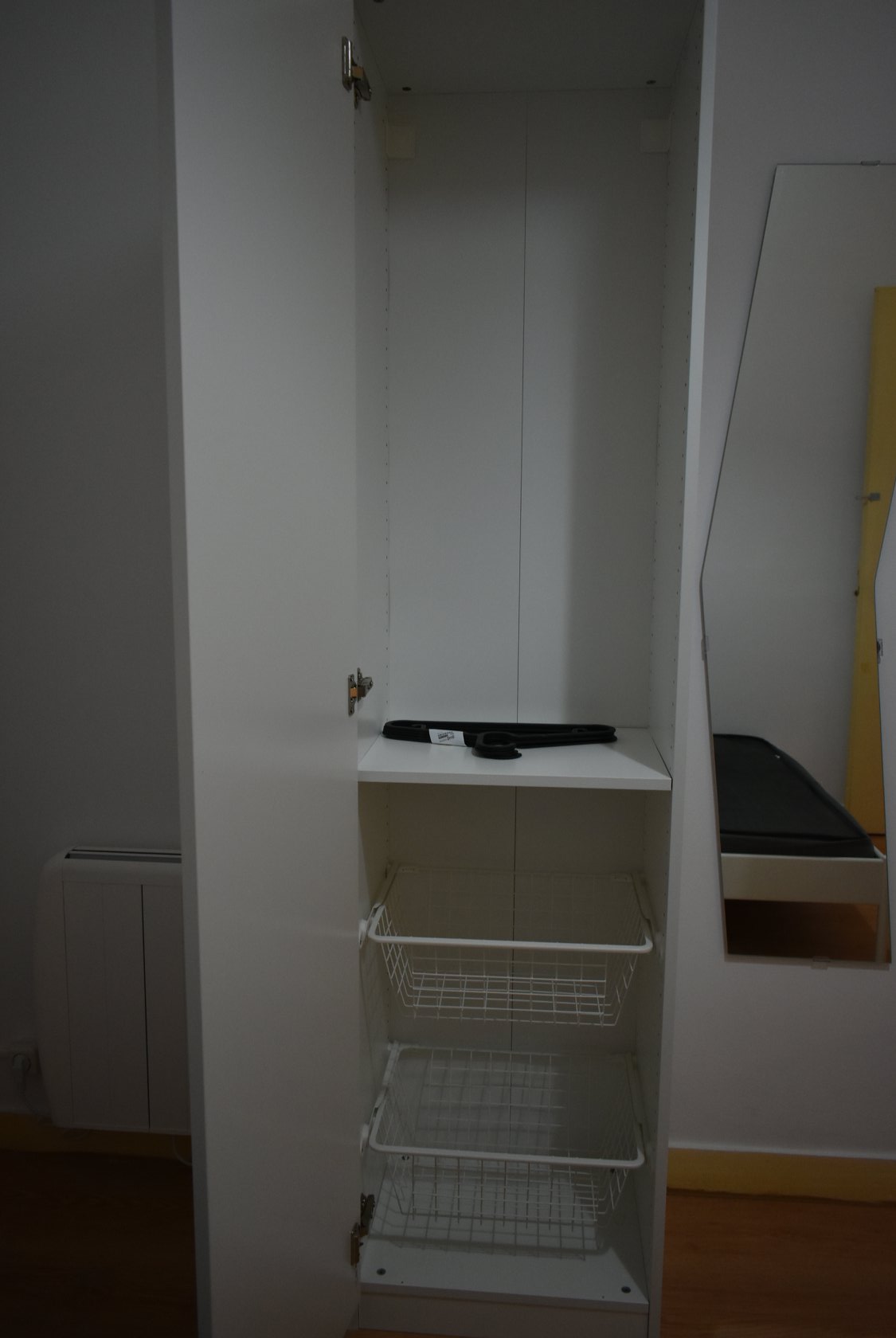 Bright Double Room 3 with Desk & Natural Light em Anjos, lisboa – foto 5 de 27