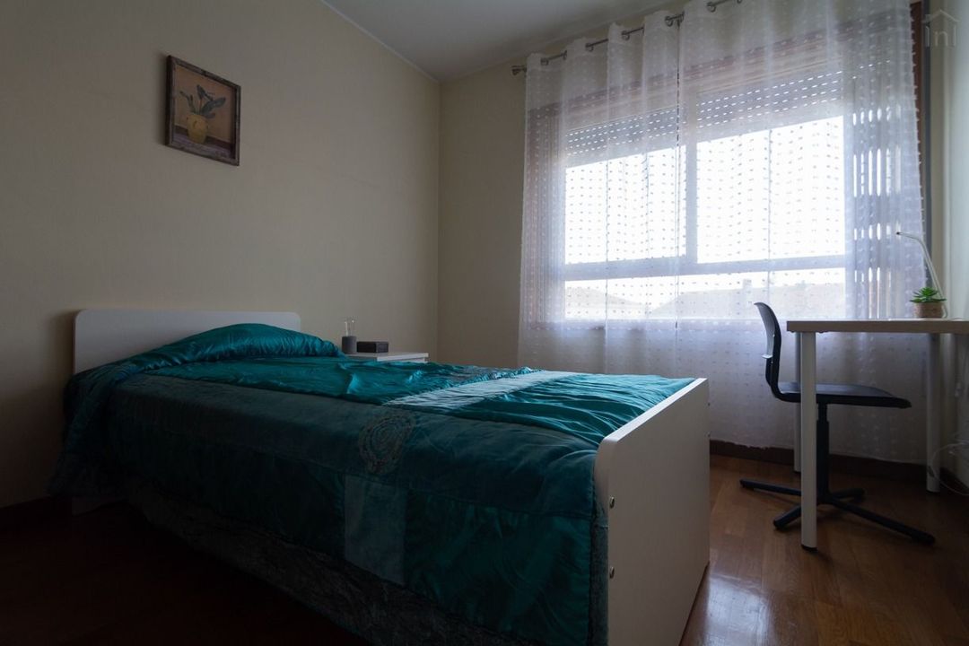 Room 2 em porto – foto 1 de 4
