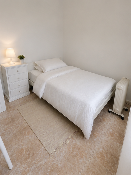 Bedroom 4 in Jardim do Morro Flat in Santa Marinha, porto – photo 2 of 13