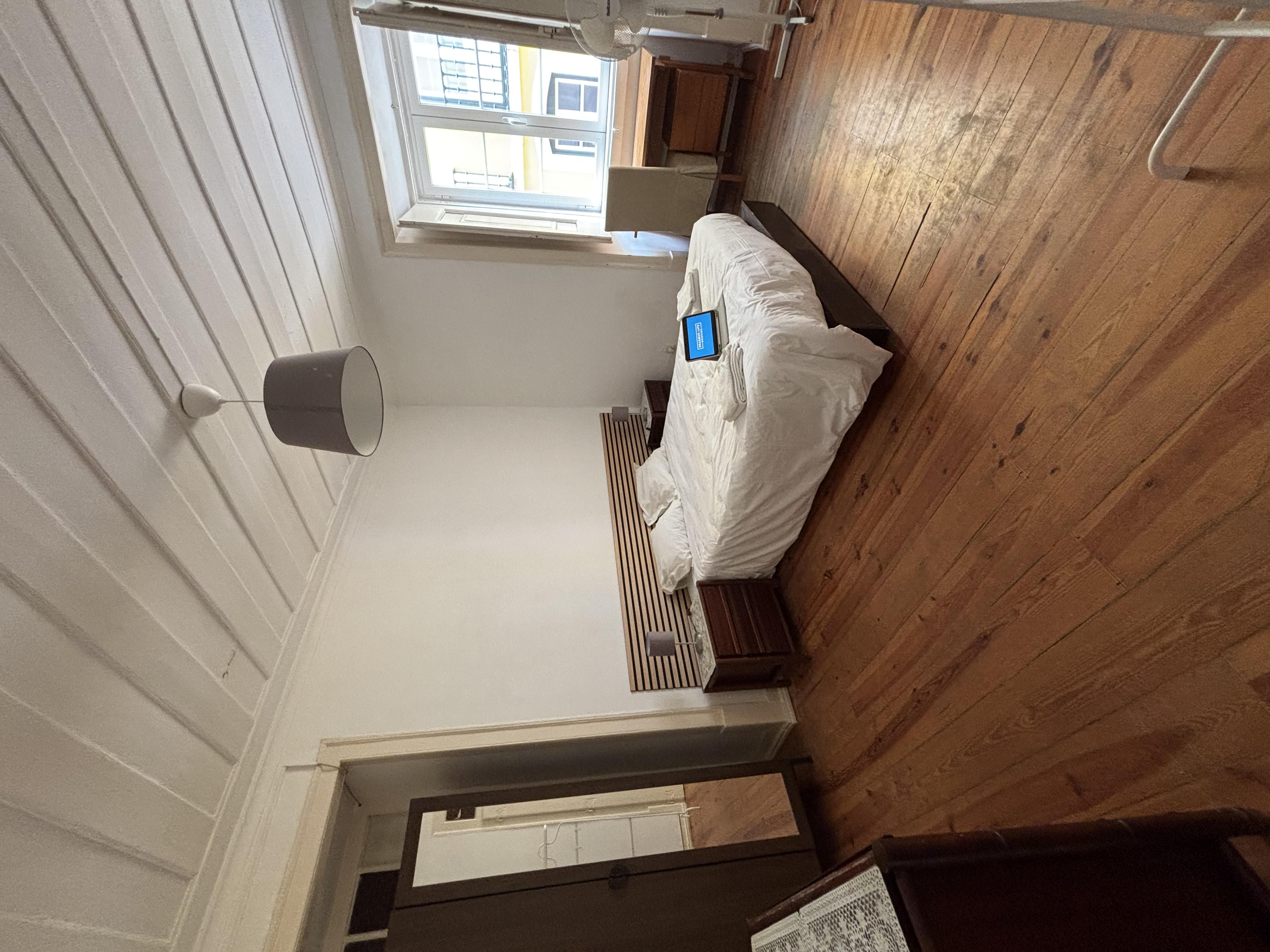 Charmy room 4 in Erasmus Corner 1st Floor in Bairro Alto, lisboa – photo 5 of 23