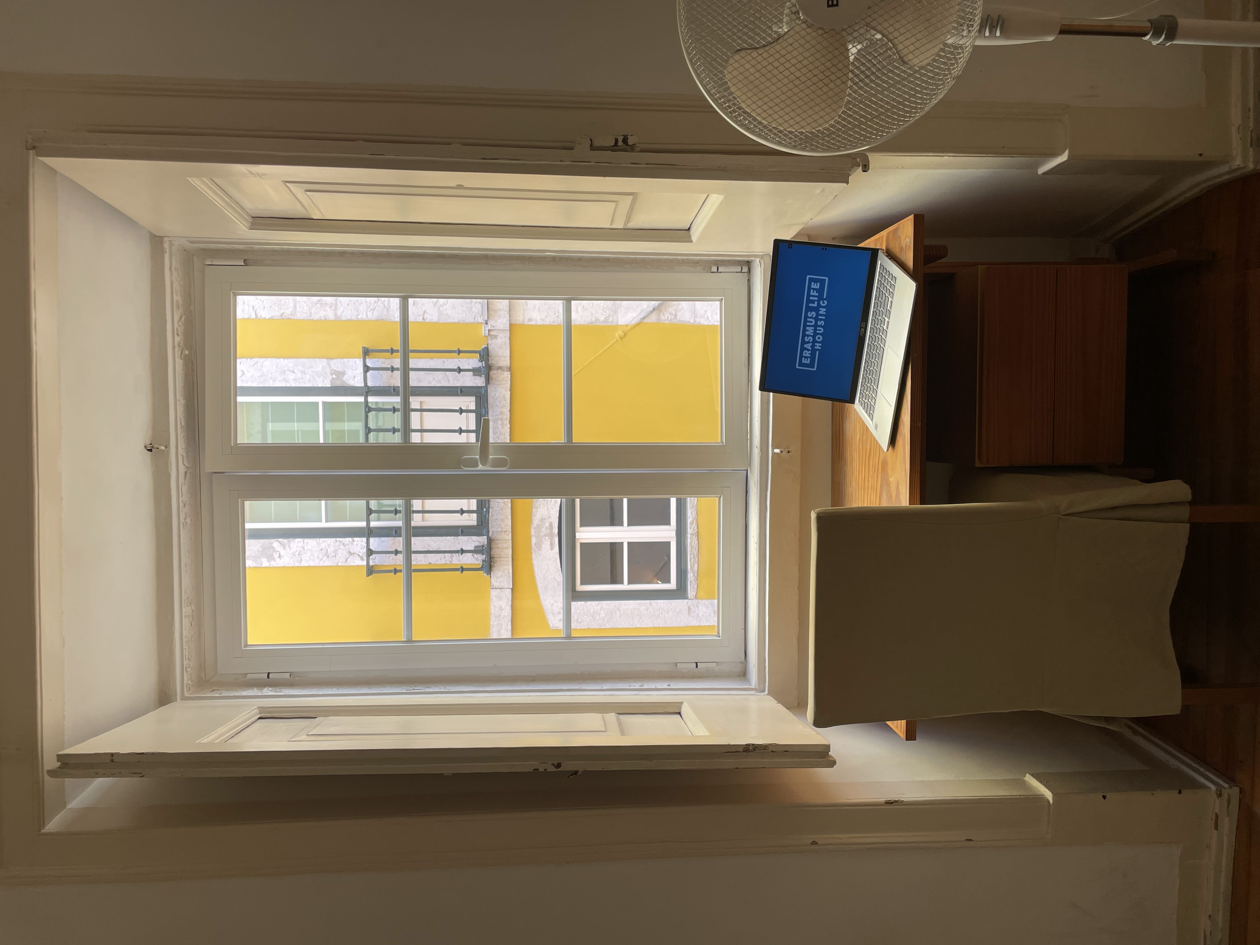 Charmy room 4 in Erasmus Corner 1st Floor in Bairro Alto, lisboa – photo 4 of 23