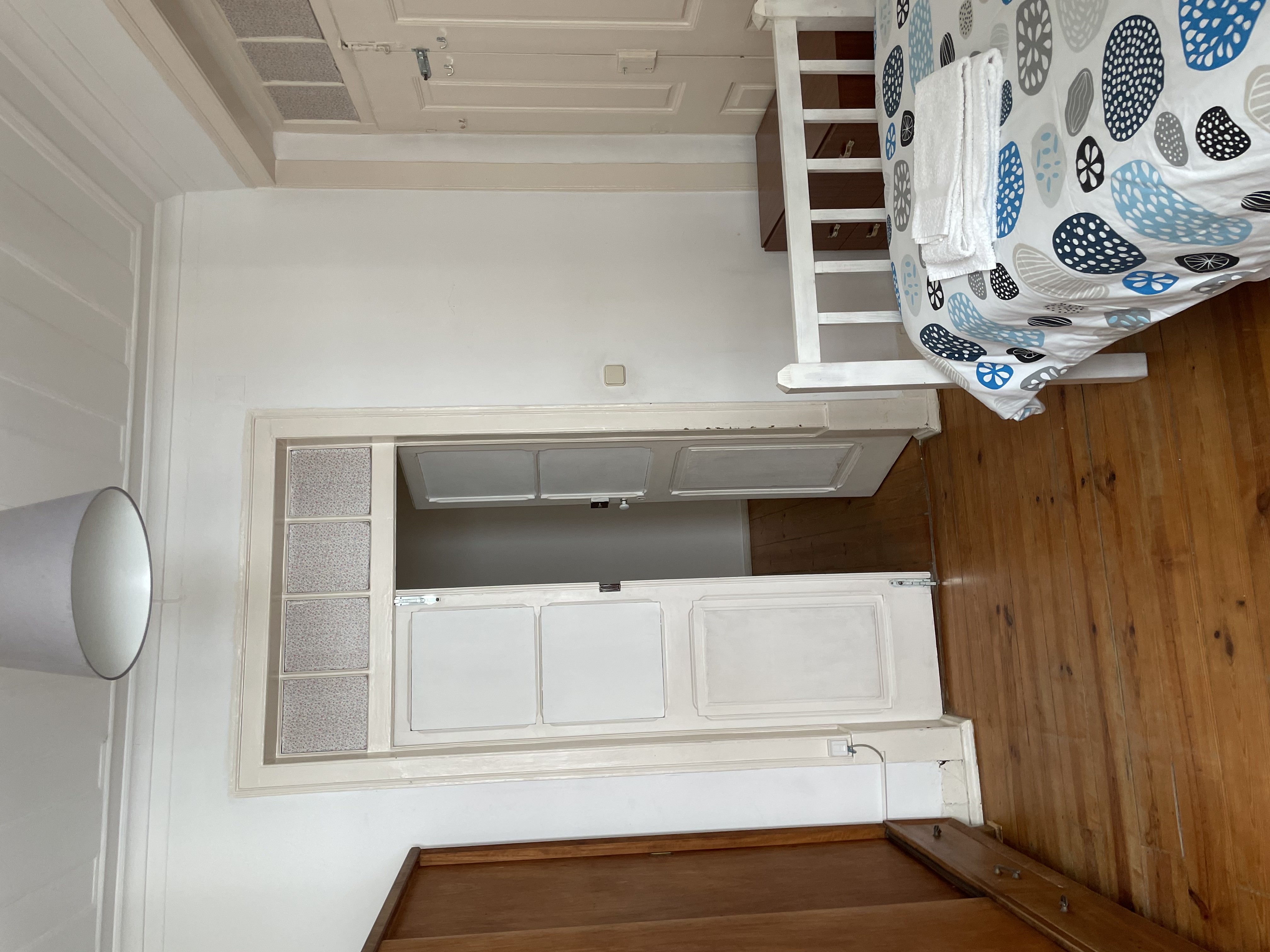 Inviting Room 6 - Window & Workspace in Bairro Alto, lisboa – photo 3 of 23