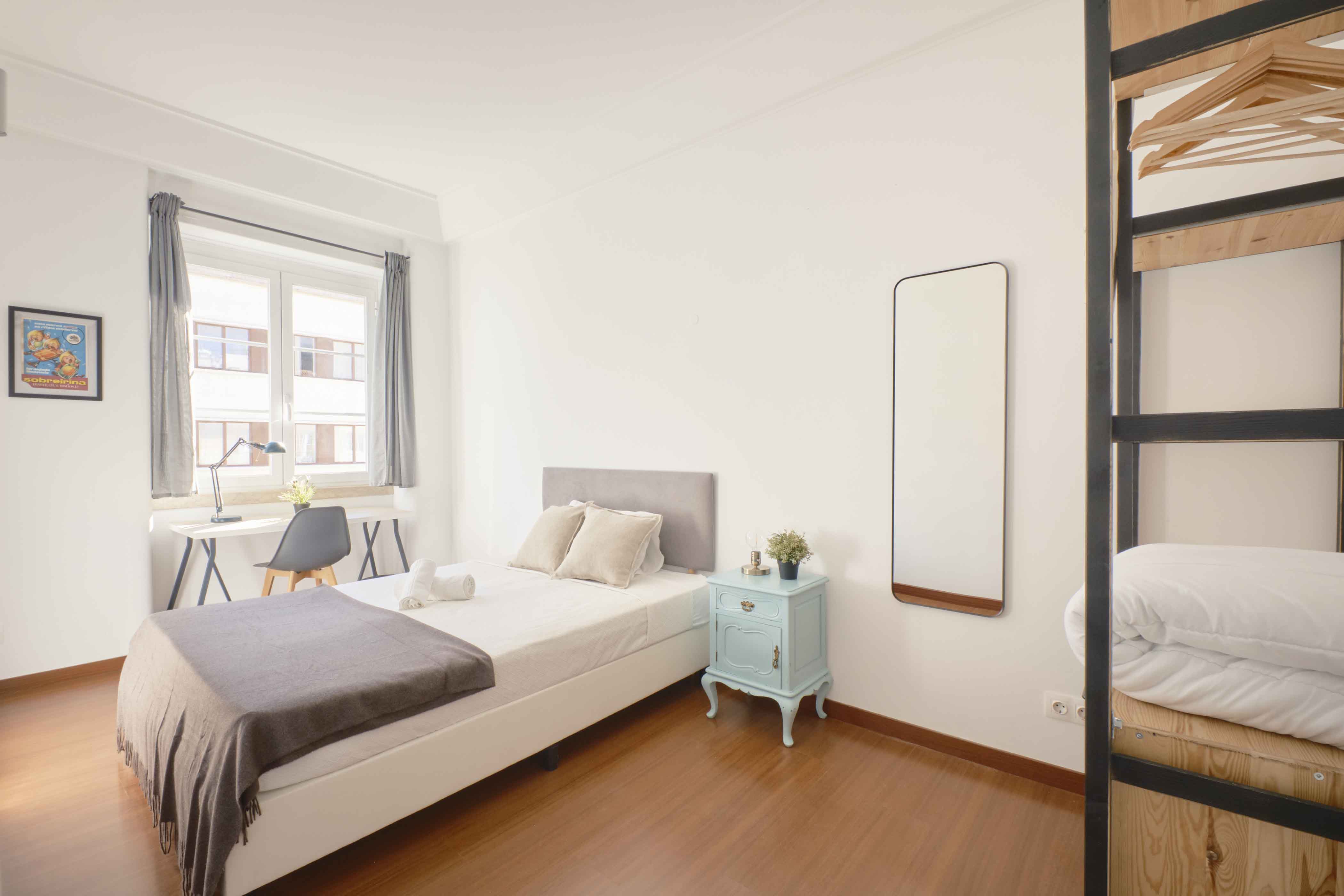 Quarto 4 em Saldanha, lisboa – foto 2 de 22