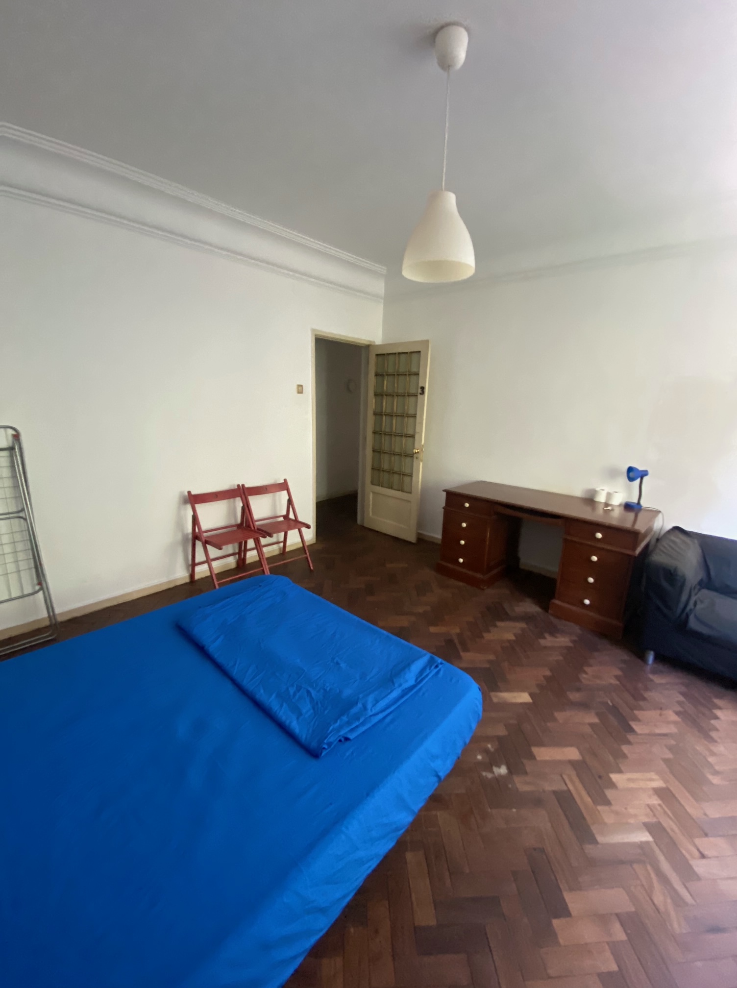 Spacious Light-filled Double-Bed Room 3 in Arroios em Anjos, lisboa – foto 4 de 22