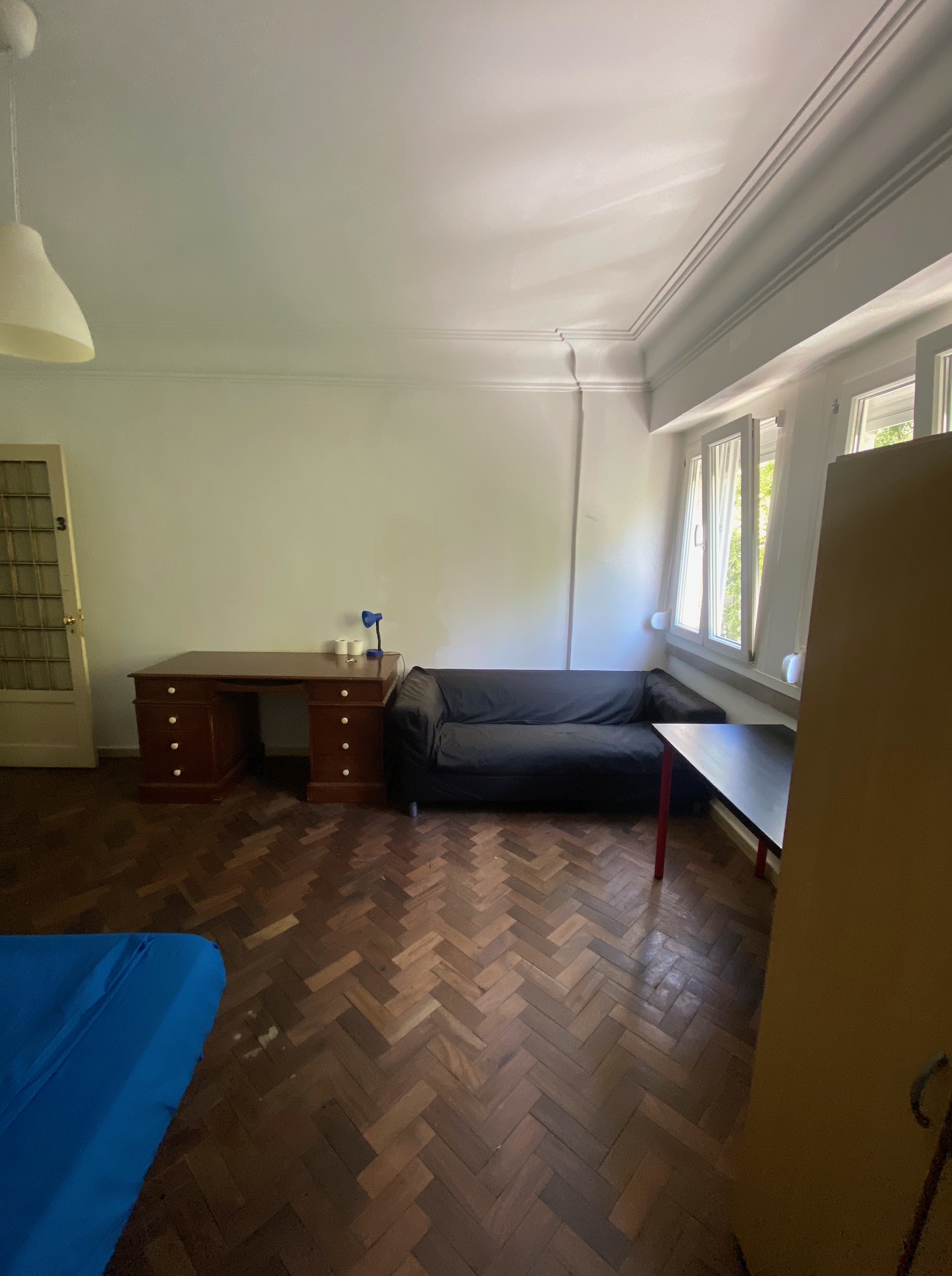 Spacious Light-filled Double-Bed Room 3 in Arroios em Anjos, lisboa – foto 5 de 22