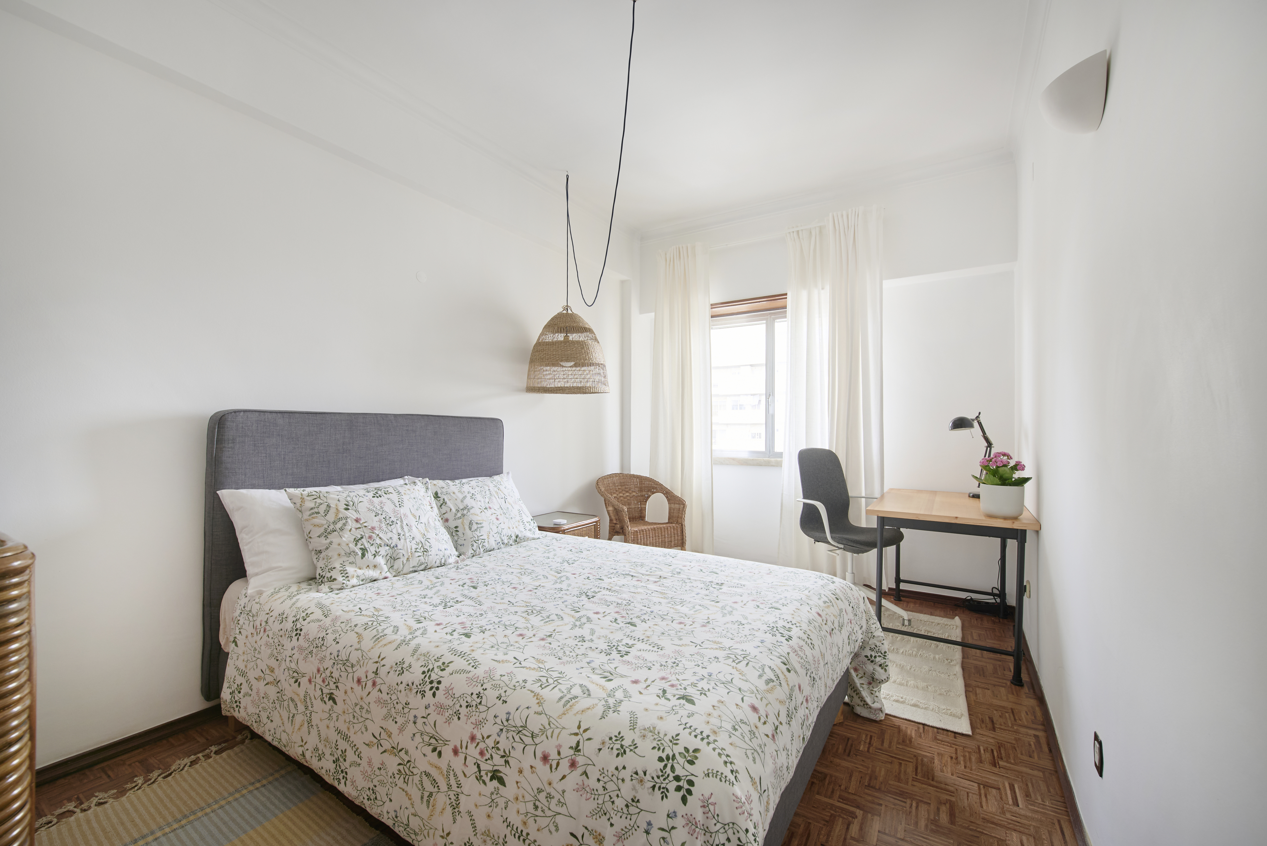 Very Cosy Double Bedroom in Benfica in São Domingos de Benfica, lisboa – photo 3 of 15