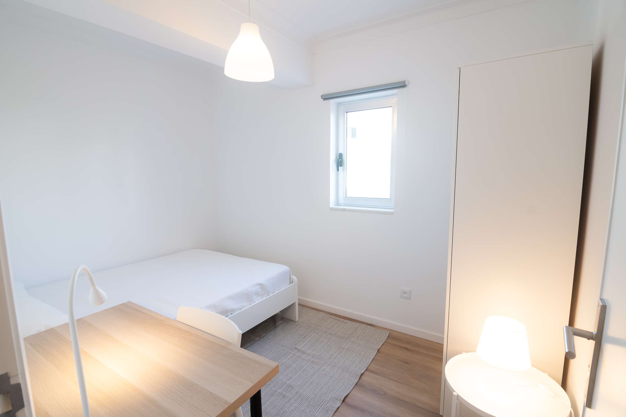 Modern room 3 in Porto in São Pedro da Afurada, porto – photo 3 of 15