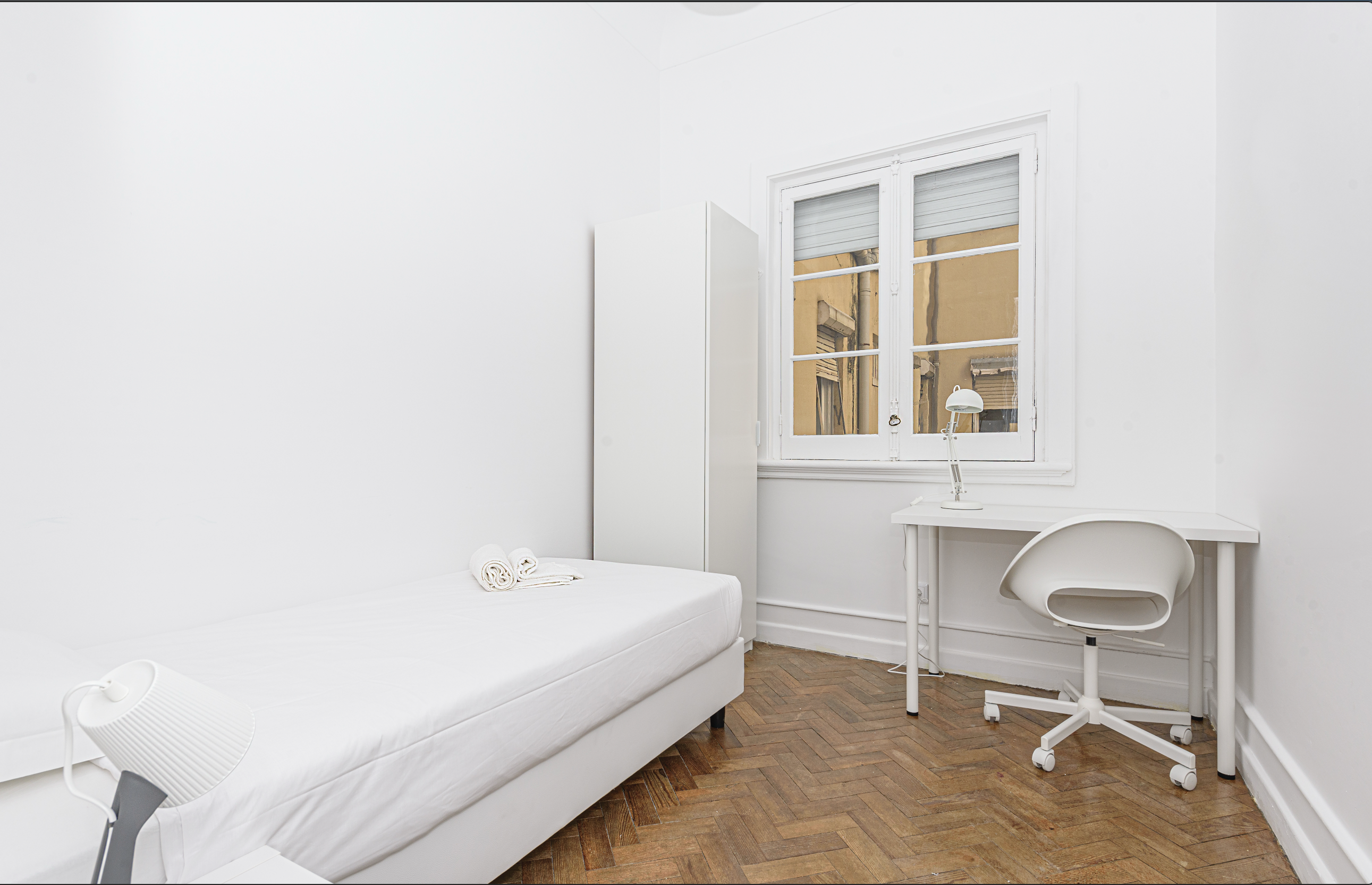 2905 in lisboa – photo 1 of 3