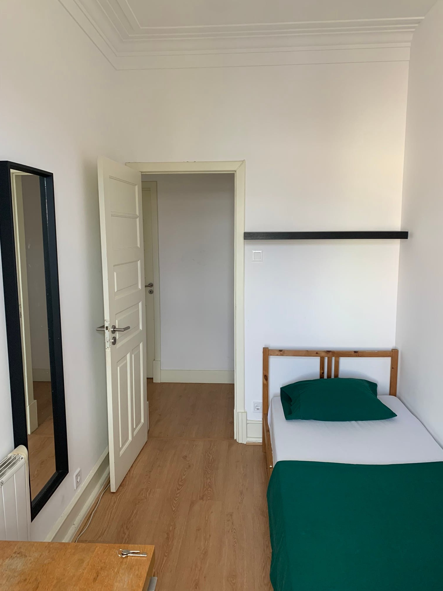 Cozy Single Room 4 with Desk & Balcony Access em lisboa – foto 1 de 3