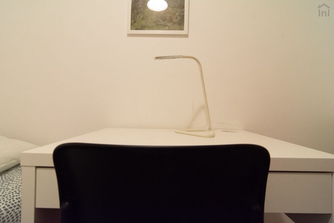 Room 3 - Quarto Portão Verde in Paranhos, porto – photo 2 of 23