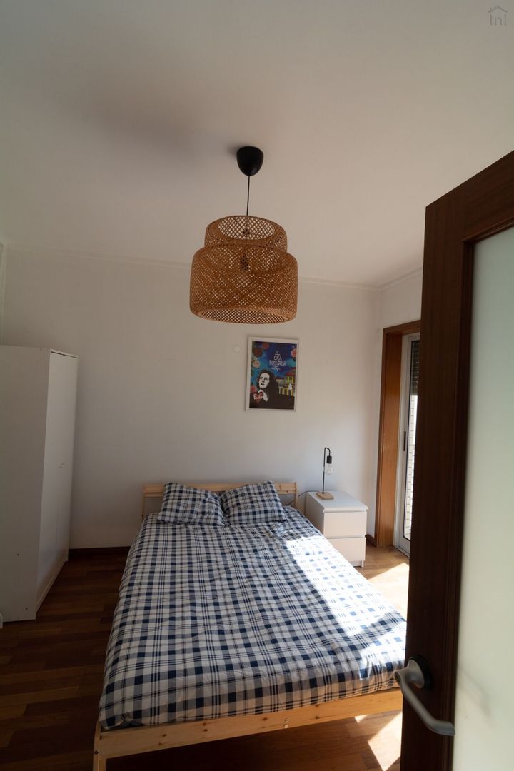 Room 2 - Quarto Micro in Paranhos, porto – photo 2 of 27