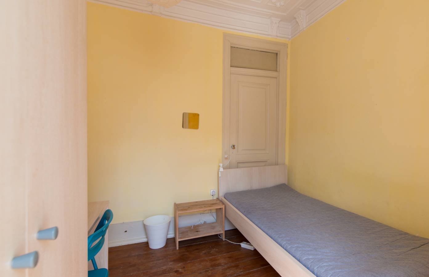 Cozy & Private Single-Bed Room 2 in a Shared Student Apartment em São Sebastião da Pedreira, lisboa – foto 5 de 18