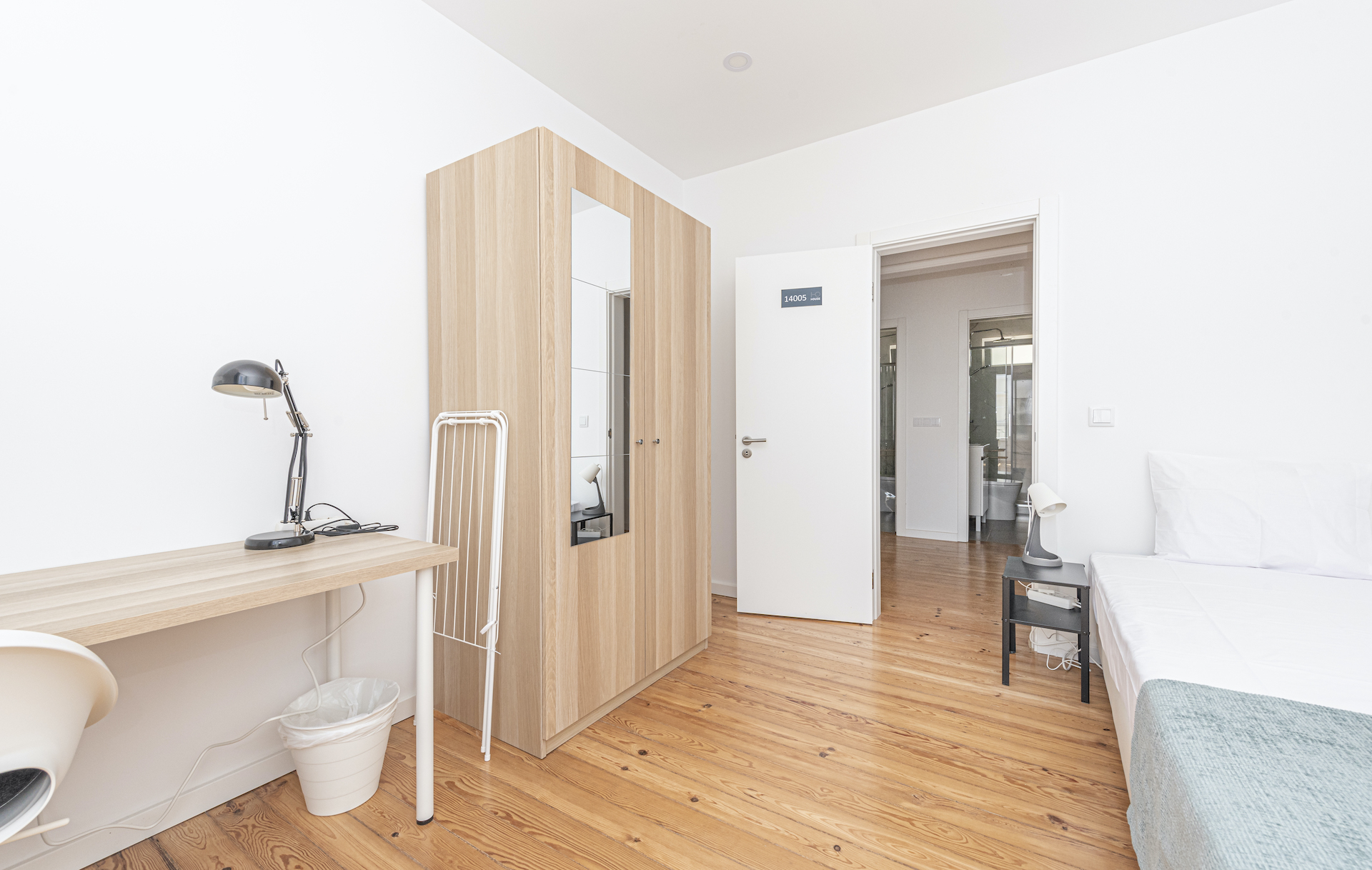 14005 em Alcântara, lisboa – foto 3 de 16