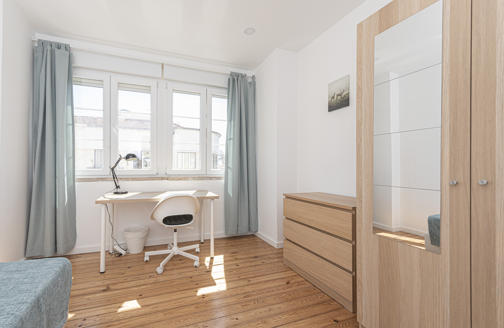 14003 em Alcântara, lisboa – foto 2 de 15