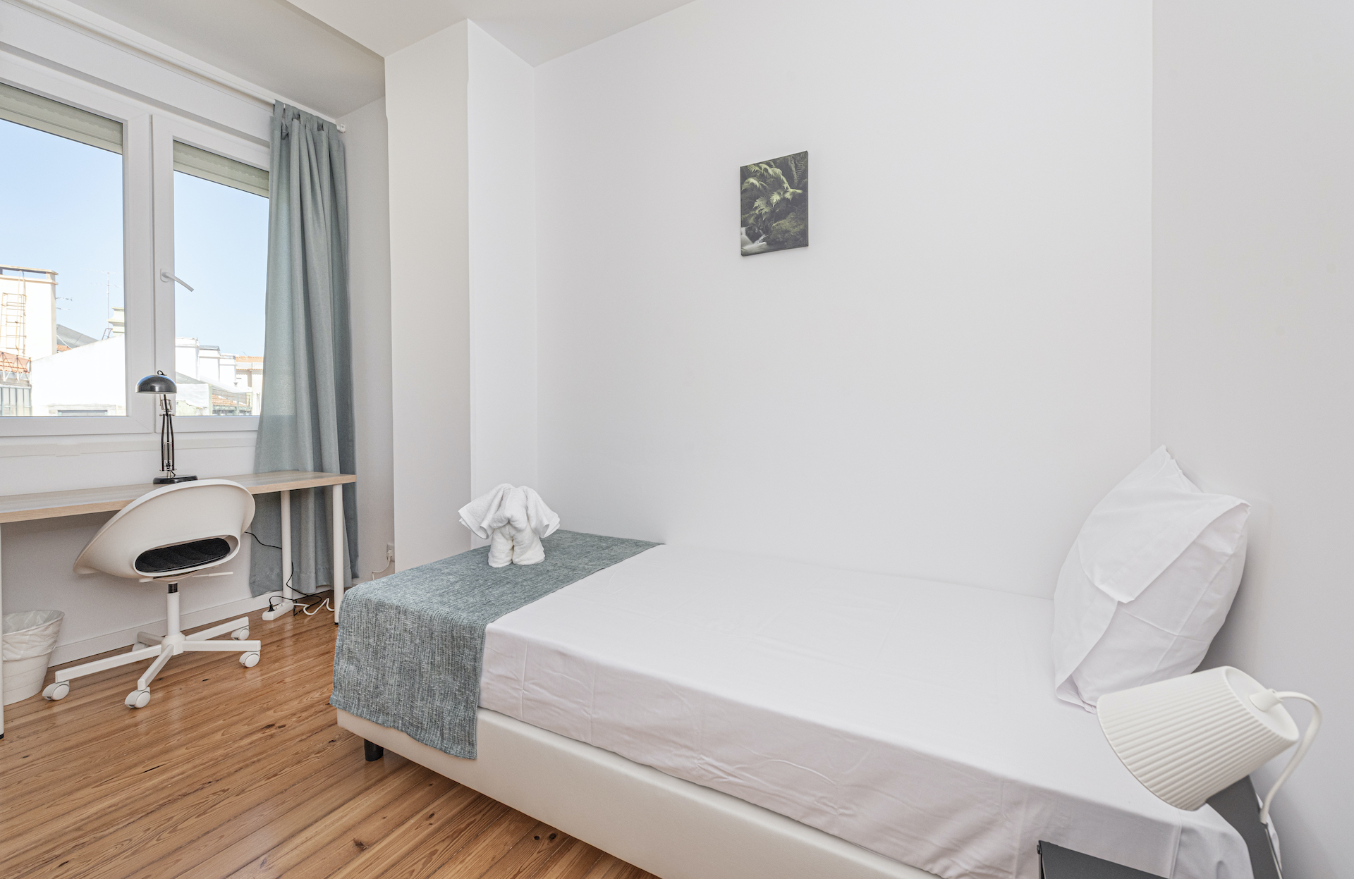 14006 in lisboa – photo 1 of 5