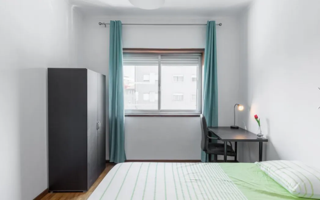 Room 2 in Paranhos, porto – photo 2 of 18