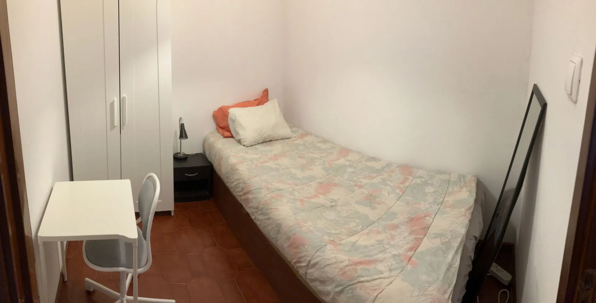 Room 4 in Paranhos, porto – photo 2 of 21