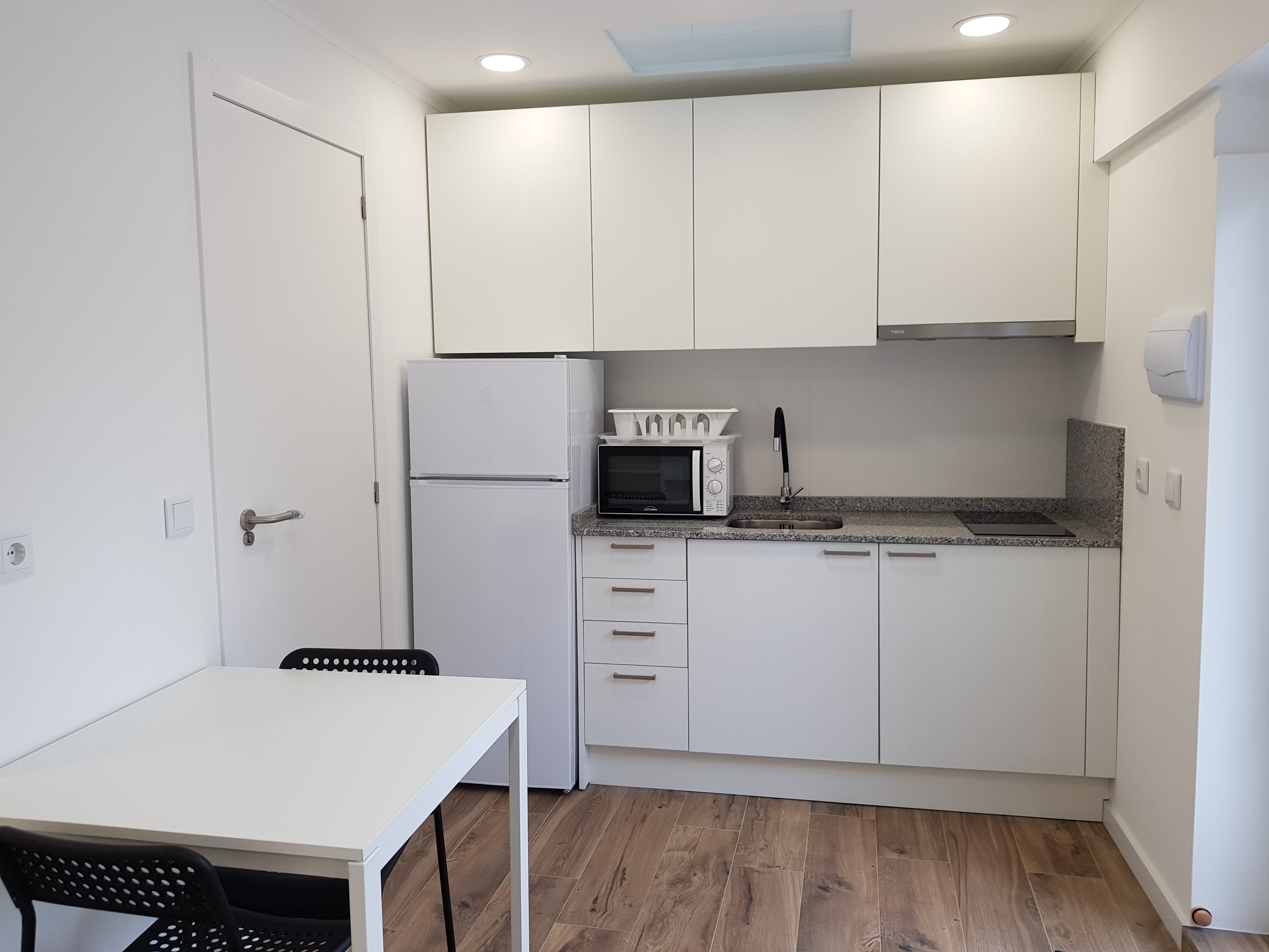 O401 - Modern Superior Studio with Terrace em Rio Tinto, porto – foto 5 de 40
