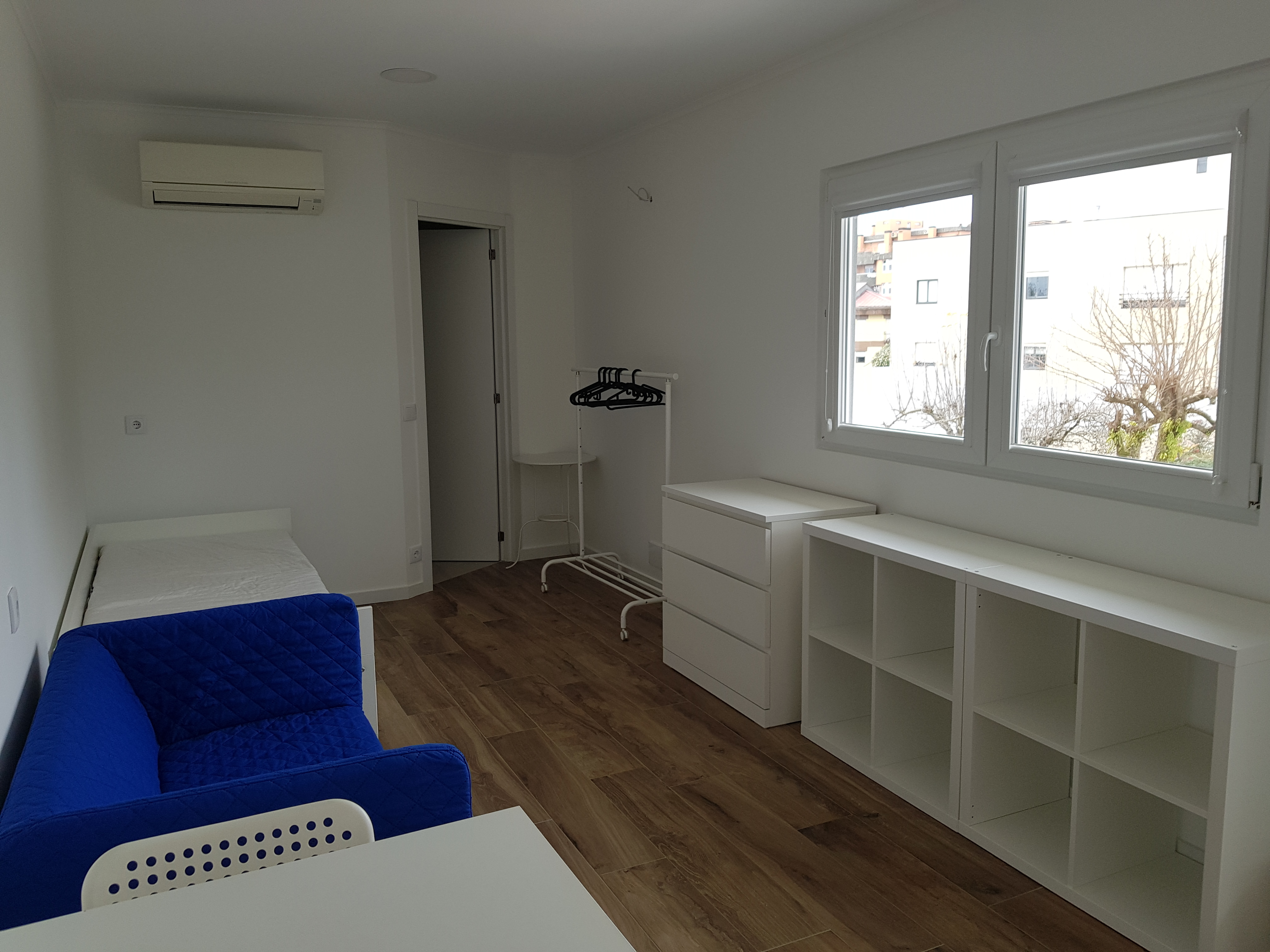 O405 - Modern Superior Studio in Rio Tinto, porto – photo 2 of 40