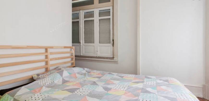 Cozy Double Room 1 with Shared Terrace em Alto do Pina, lisboa – foto 3 de 10
