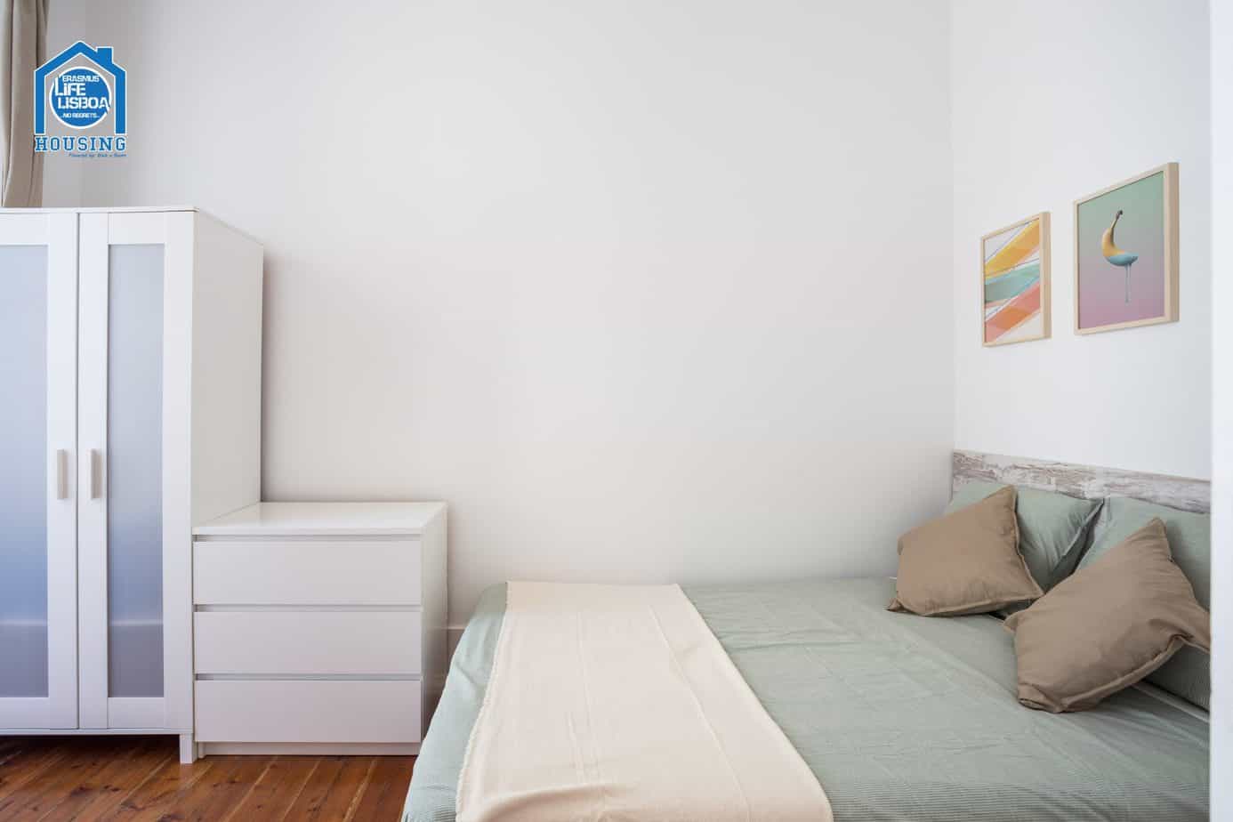 Bright & Cozy Room 1 in Santos-o-Velho Student Flat in Santos-o-Velho, lisboa – photo 3 of 18