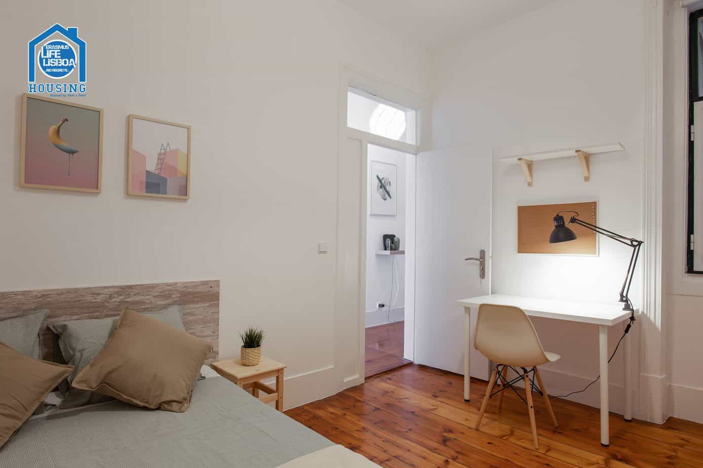 Comfortable Room 3 in Santos-o-Velho Apartment in Santos-o-Velho, lisboa – photo 2 of 18