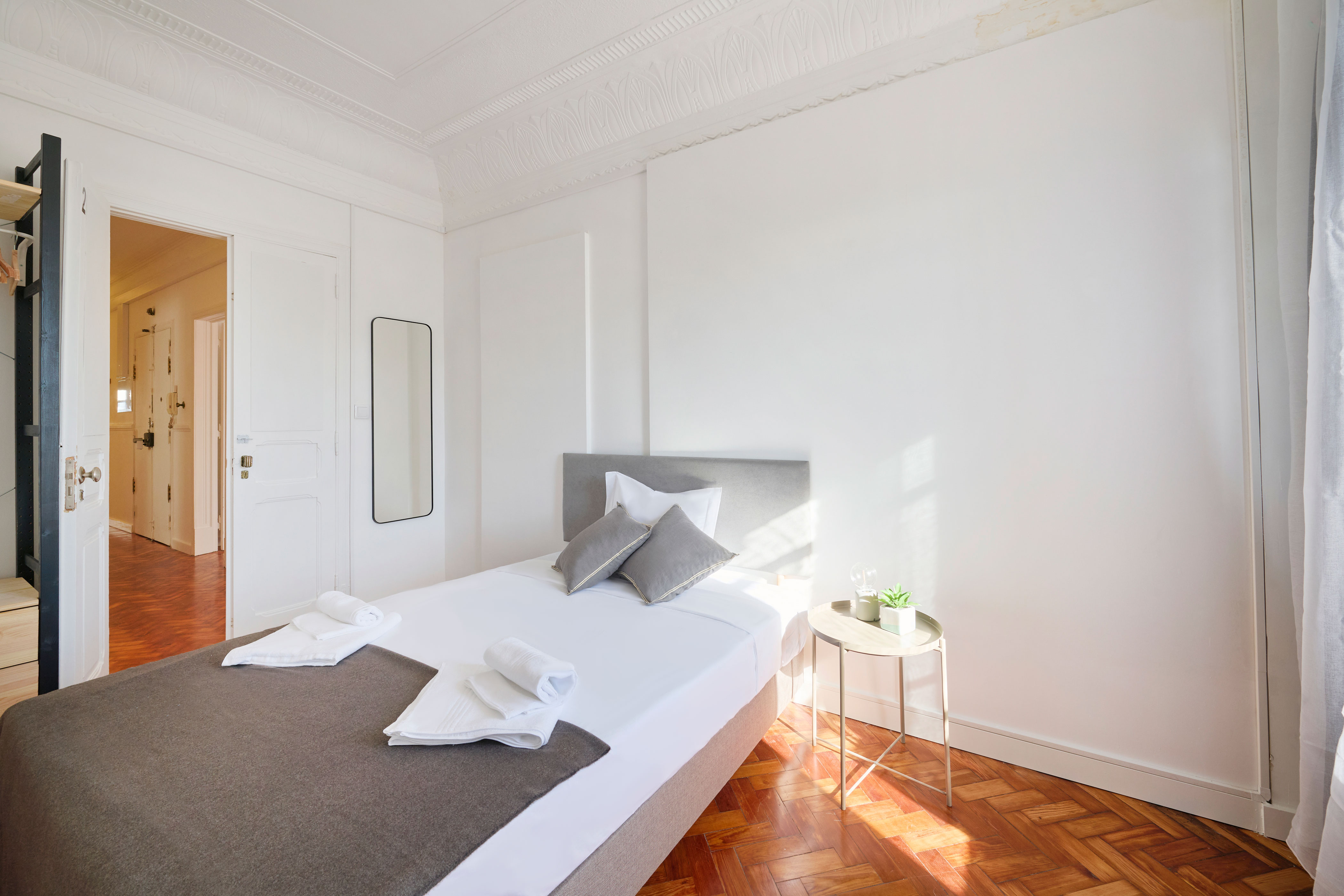 Quarto 2 in Príncipe Real, lisboa – photo 5 of 19
