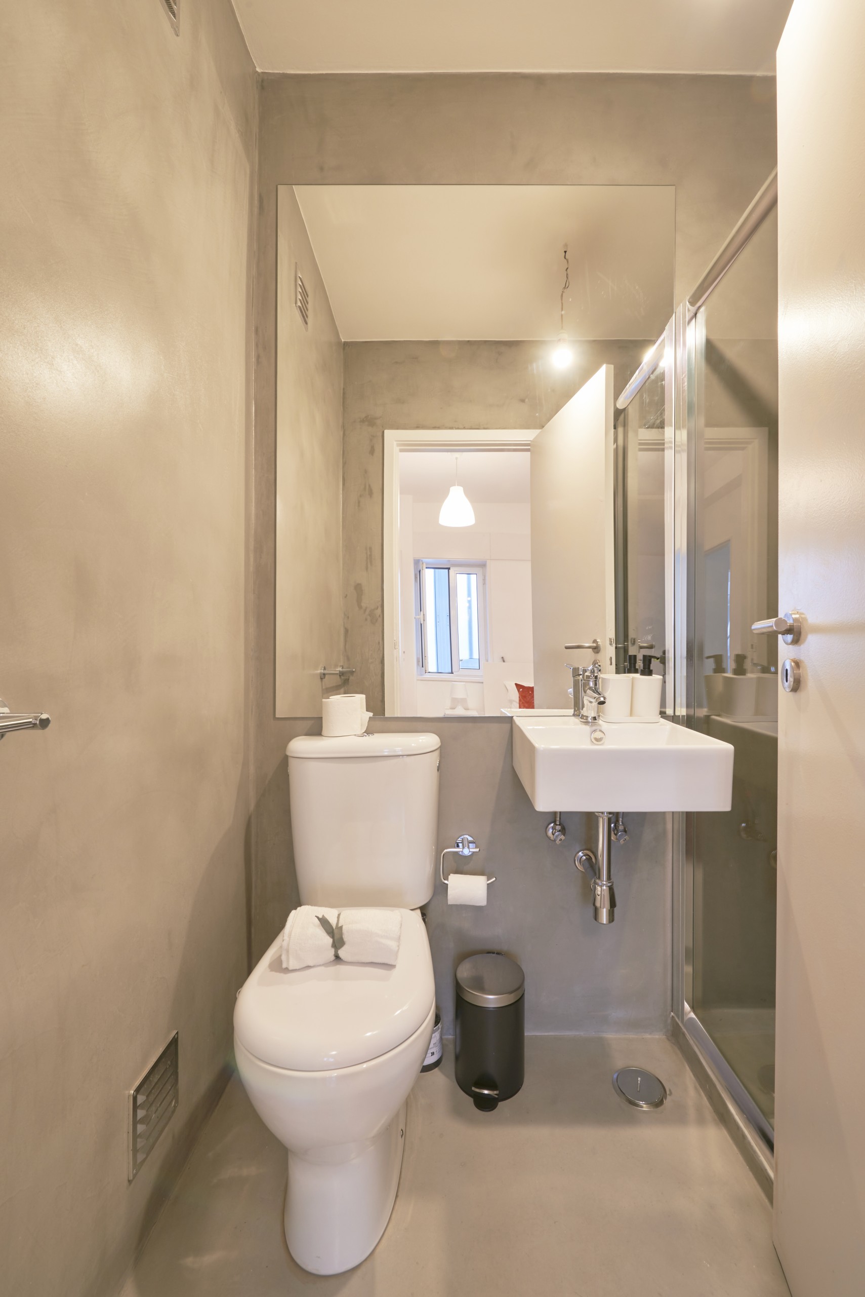 Sunny Single Room 1, Fully Furnished em Avenidas Novas, lisboa – foto 4 de 20