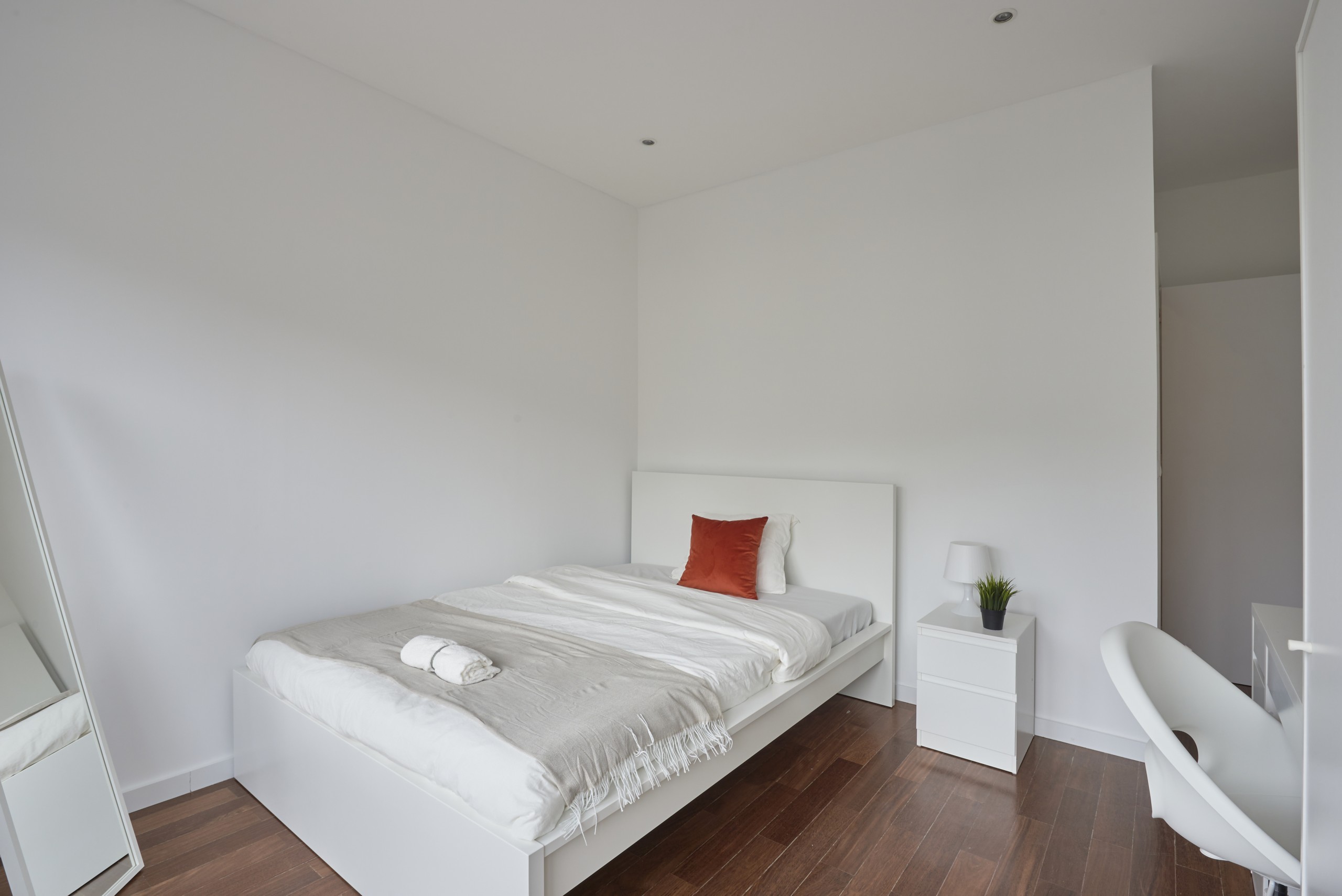 Sunlit Double Room 5 em Avenidas Novas, lisboa – foto 3 de 18