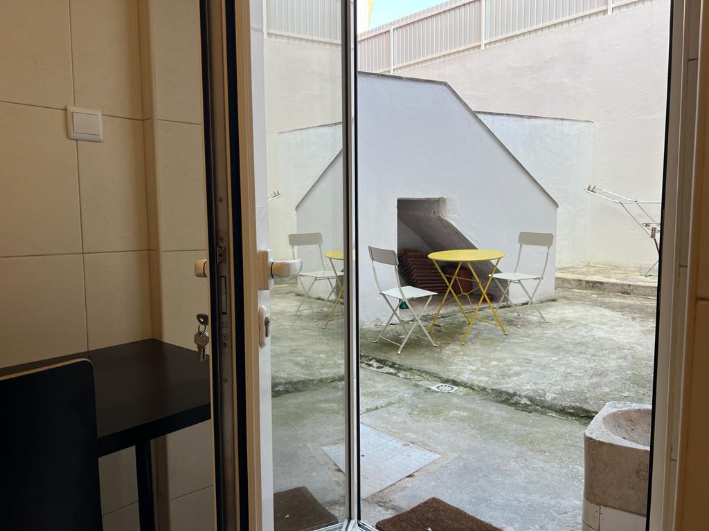 Quiet Private Room 3 & Terrace Access em Olaias, lisboa – foto 4 de 22