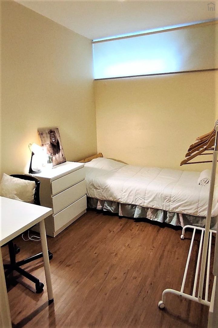 Room 9 - Quarto VIP 1 in porto – photo 1 of 4