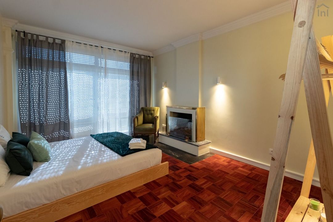 Room 4 - Quarto Leão -1 in porto – photo 1 of 7