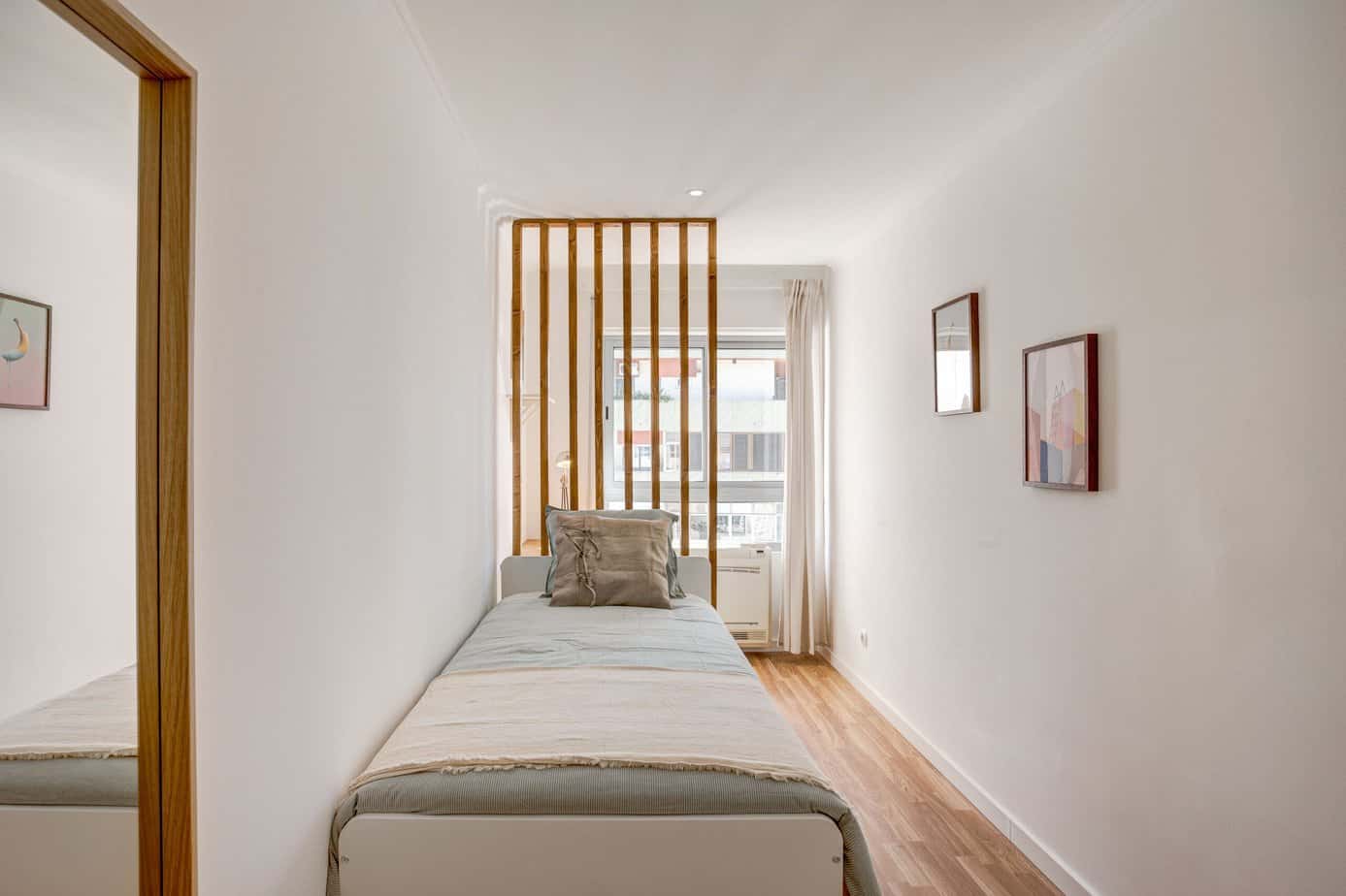 Stylish Furnished Room 8 with Natural Light em lisboa – foto 1 de 4