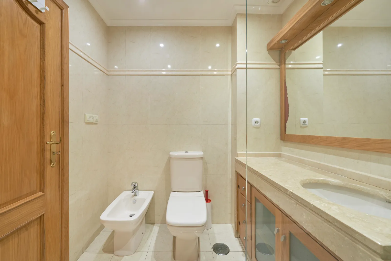 Modern 2-Bedroom Apartment in Carcavelos (C1#) em Carcavelos, lisboa – foto 3 de 42
