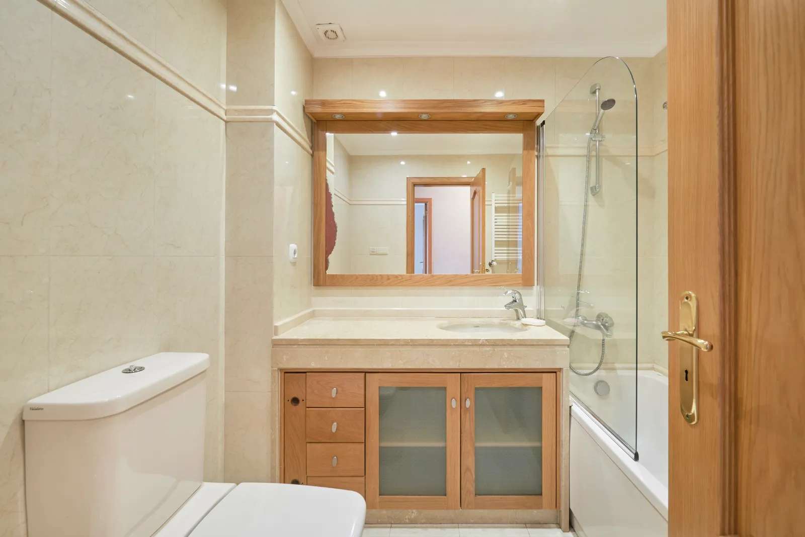 Modern 2-Bedroom Apartment in Carcavelos (C1#) em Carcavelos, lisboa – foto 4 de 42