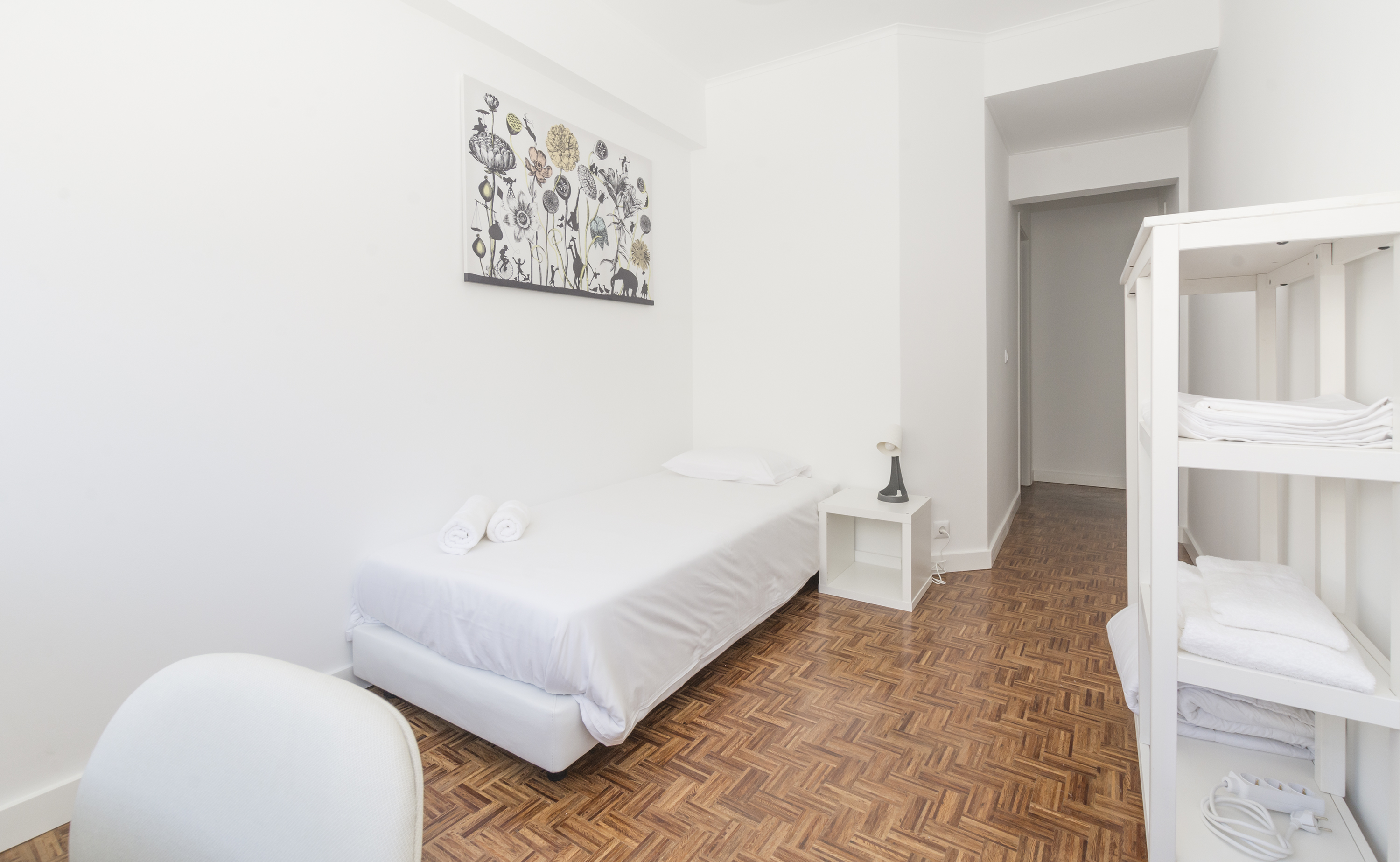Room 9505 in Campolide, lisboa – photo 2 of 24
