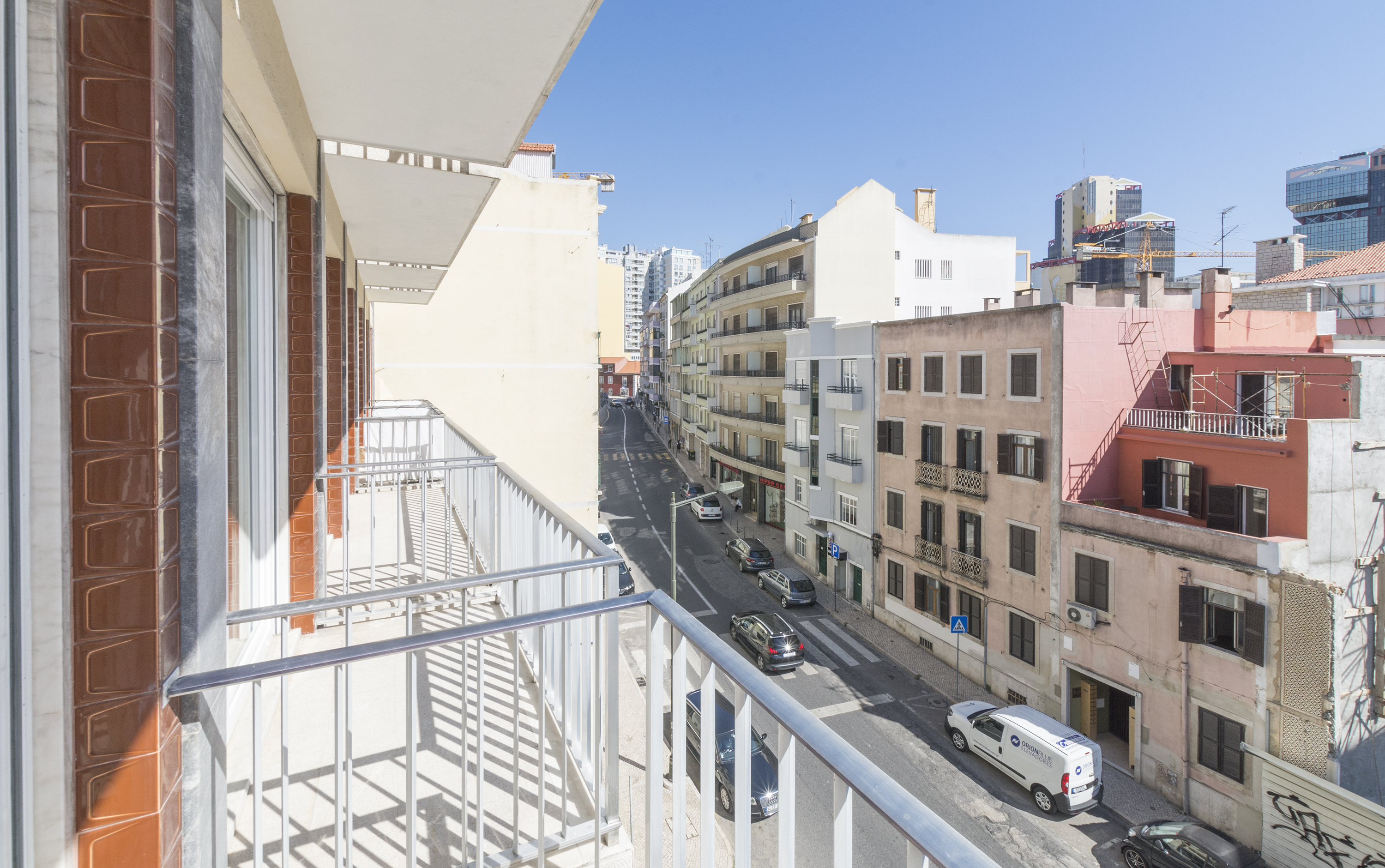 Room 9502 in Campolide, lisboa – photo 3 of 25