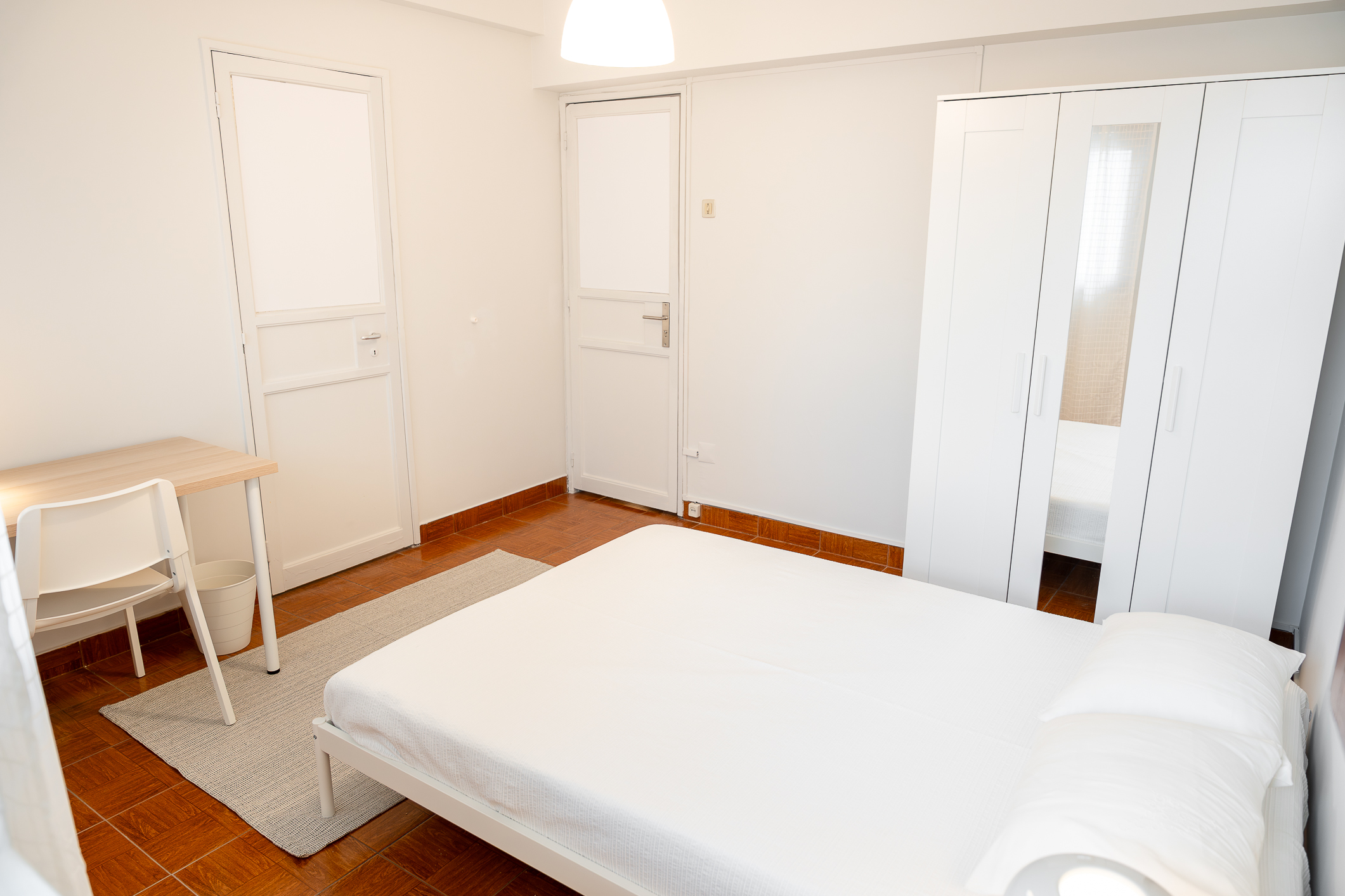 Bedroom 5 in Serra do Pilar Flat in Santa Marinha, porto – photo 2 of 14