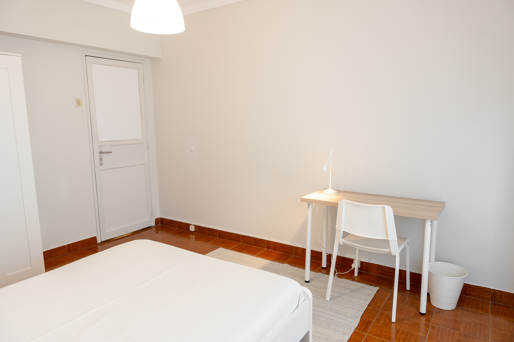 Bedroom 1 in Serra do Pilar Flat in Santa Marinha, porto – photo 3 of 19