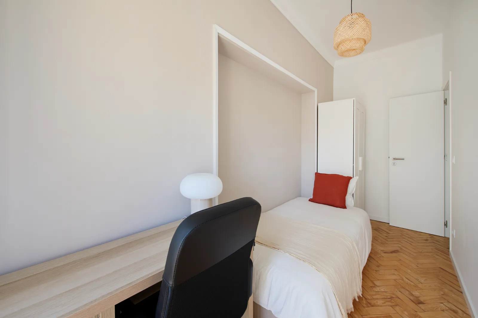 Room 4 - Single Room em Alvalade, Lisbon – foto 2 de 25