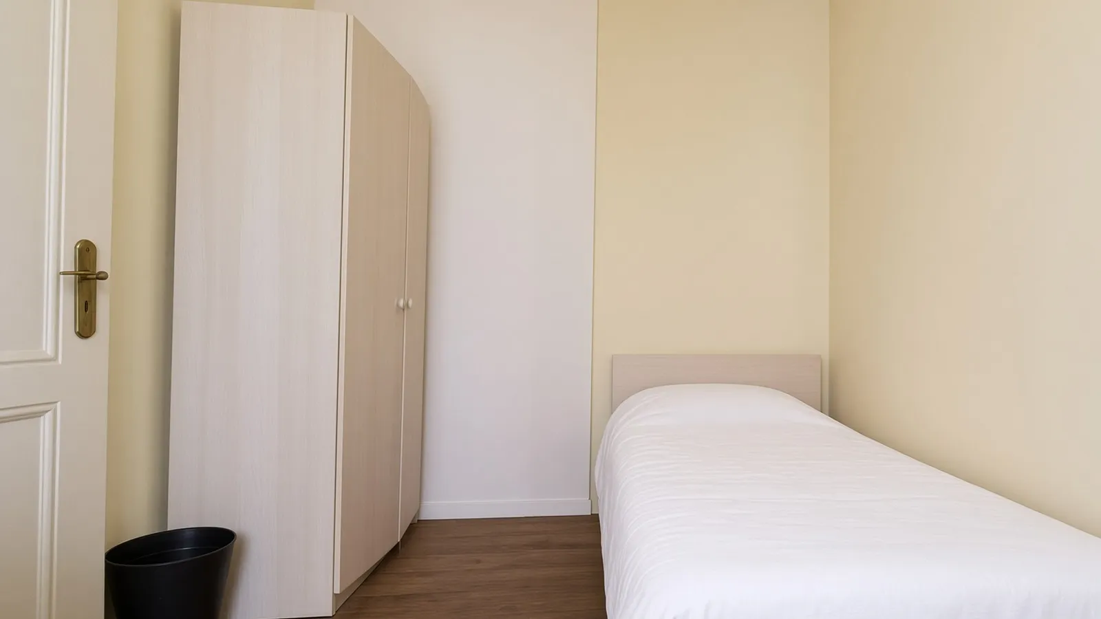 Elegant Room 1 – Light & Comfort at São Sebastião da Pedreira em São Sebastião da Pedreira, lisboa – foto 1 de 1